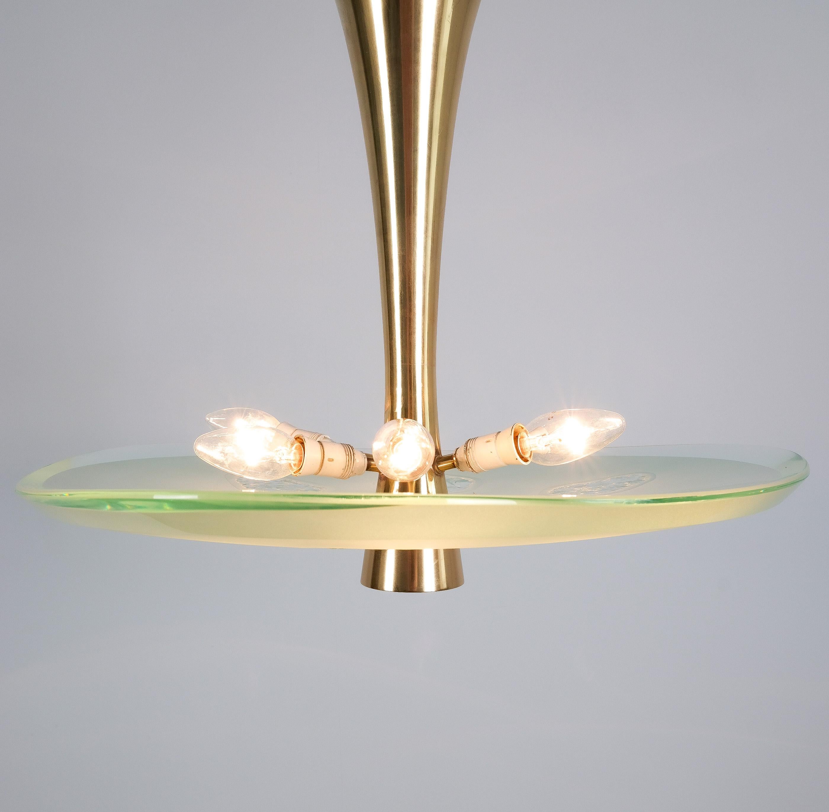 Max Ingrand Fontana Arte Semi Flush Mount Chandelier Mod. 1748 Vetro Ottone, 1957 in vendita 11