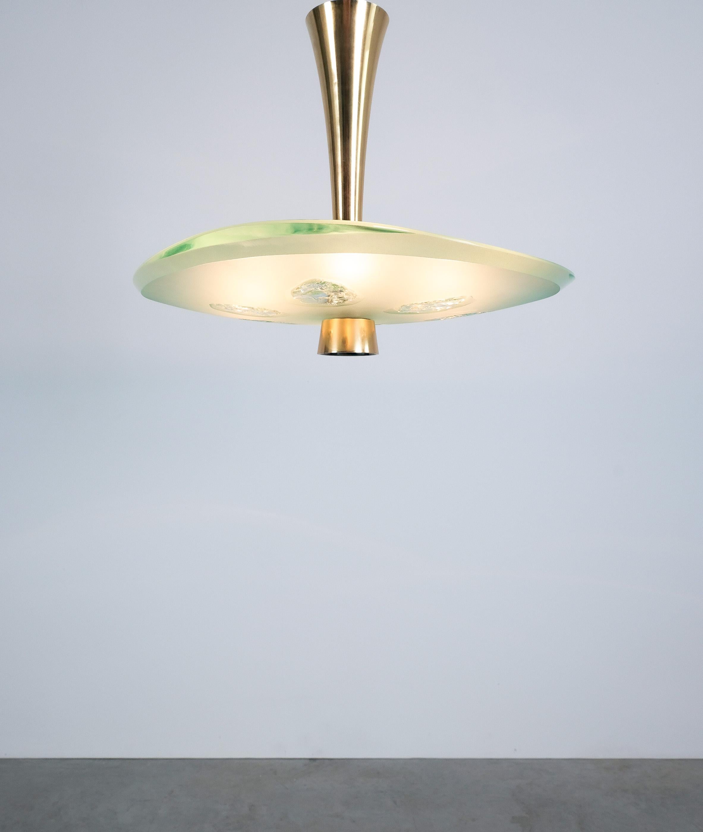 Max Ingrand Fontana Arte Semi Flush Mount Chandelier Mod. 1748 Vetro Ottone, 1957 in vendita 12
