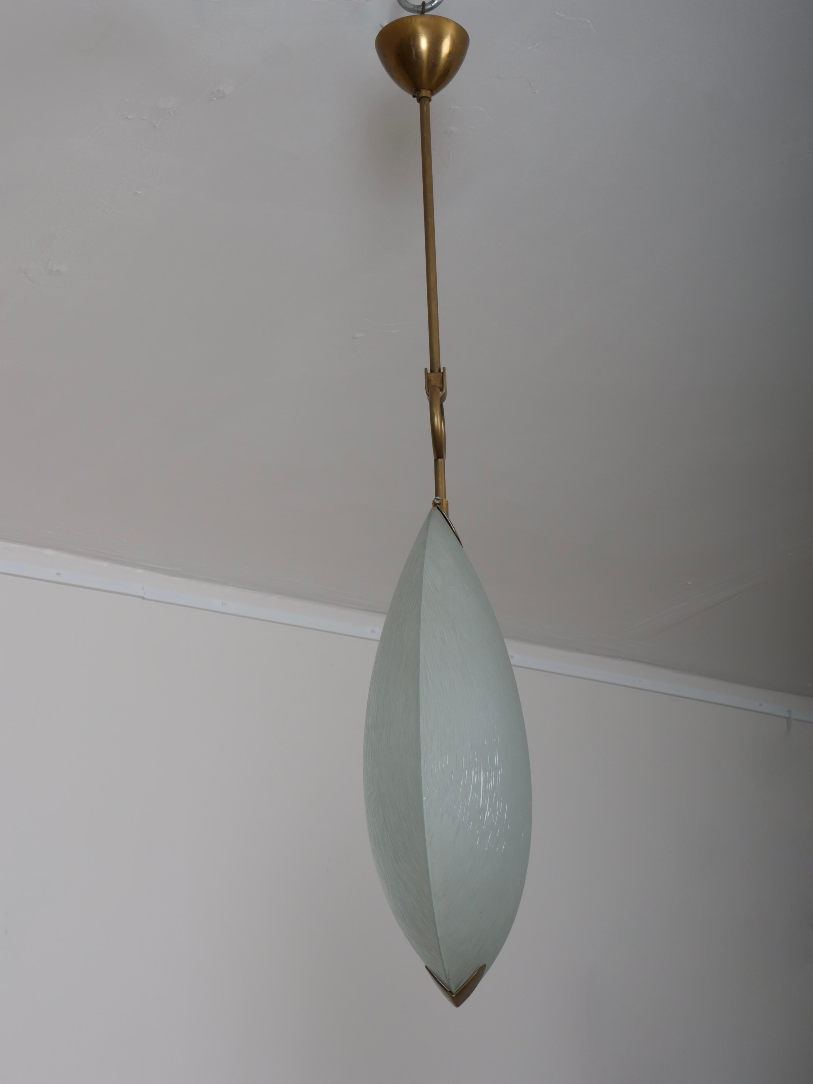 Ottone Max Ingrand per Fontana Arte, lampada a sospensione. Italia c1950 in vendita