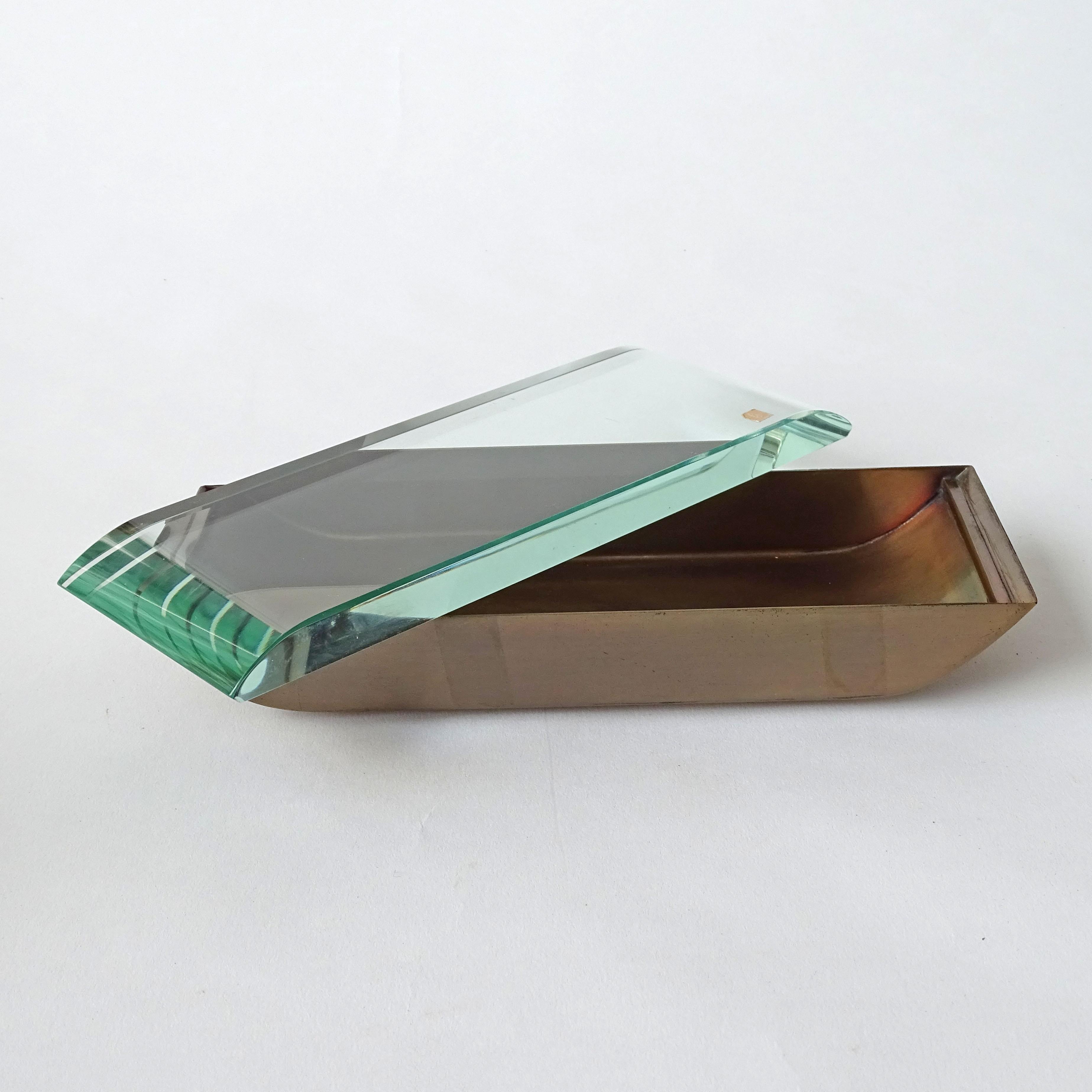 Fontana Arte-Schachtel aus bronziertem Metall und Glas, Italien 1950er Jahre (Italienisch) im Angebot