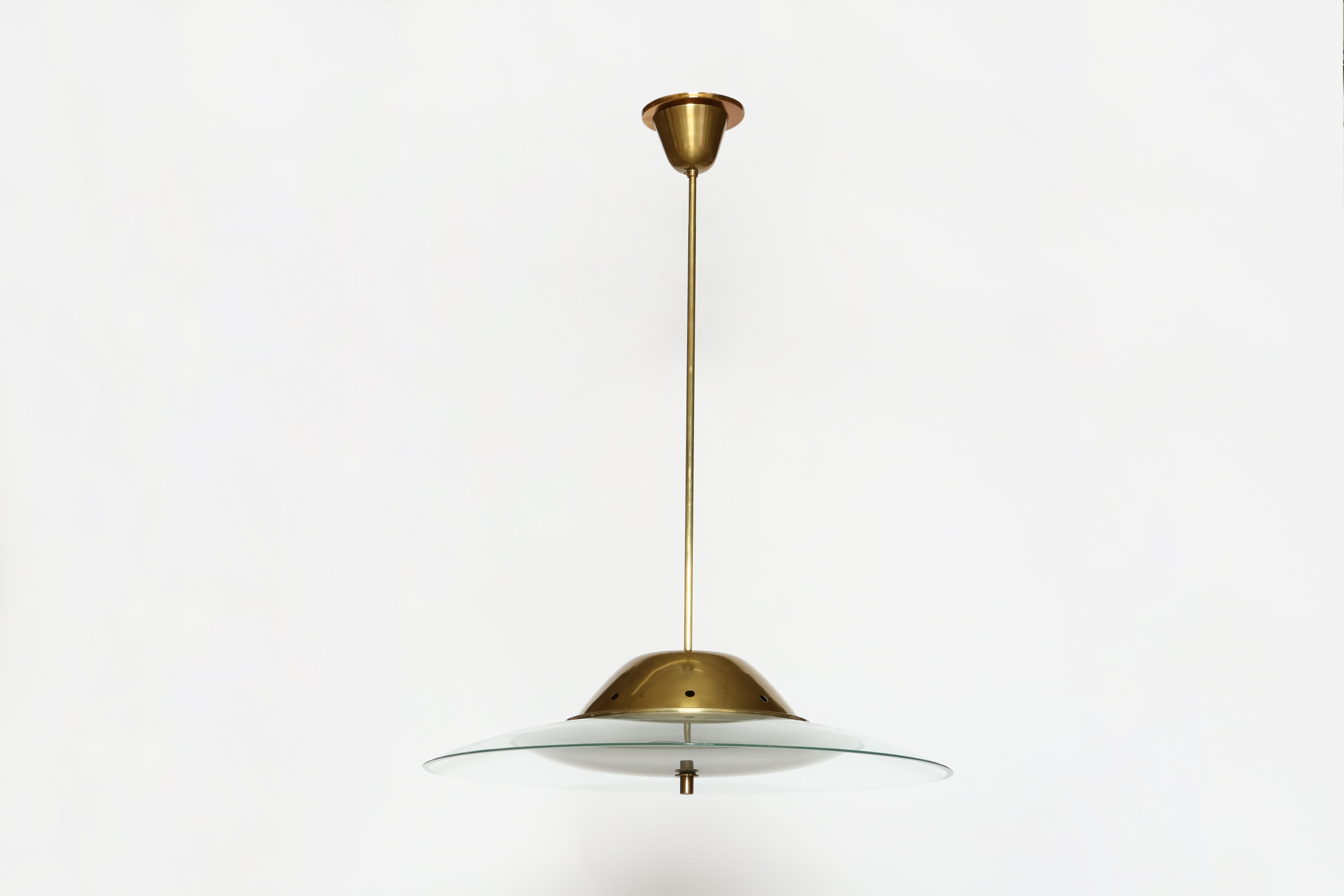 Mid-Century moderno Max Ingrand per la sospensione a soffitto Fontana Arte modello 1239 in vendita