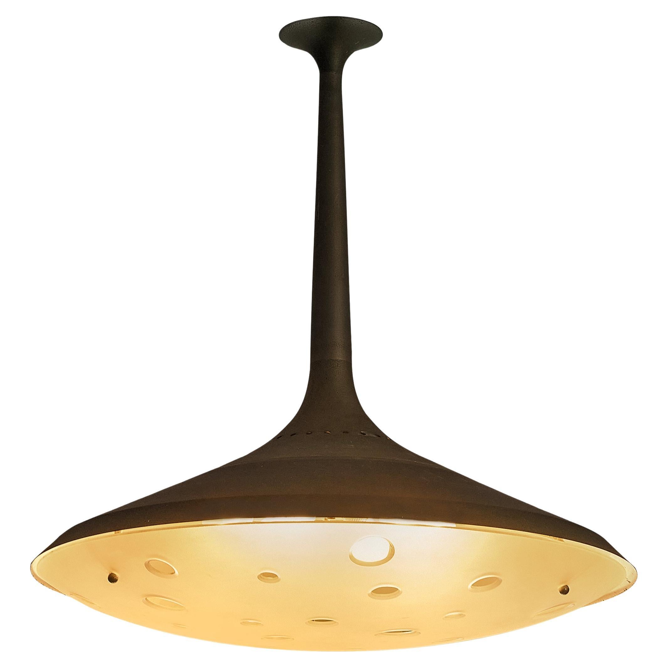 Max Ingrand for Fontana Arte Chandelier in Satin Crystal and Brass  For Sale