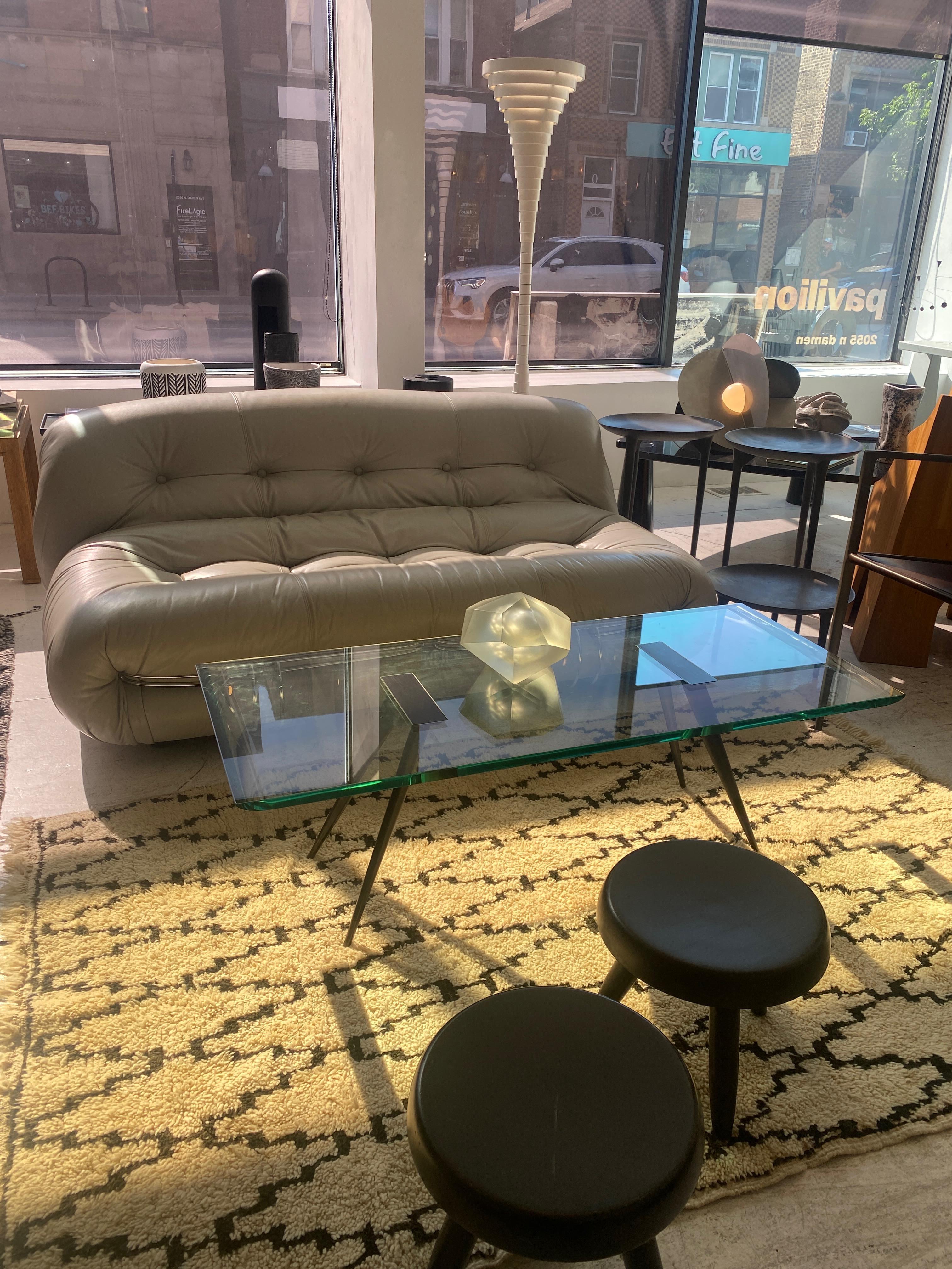 Max Ingrand pour Fontana Arte Table basse en verre Model No 1870/1circa 1950 en vente 9