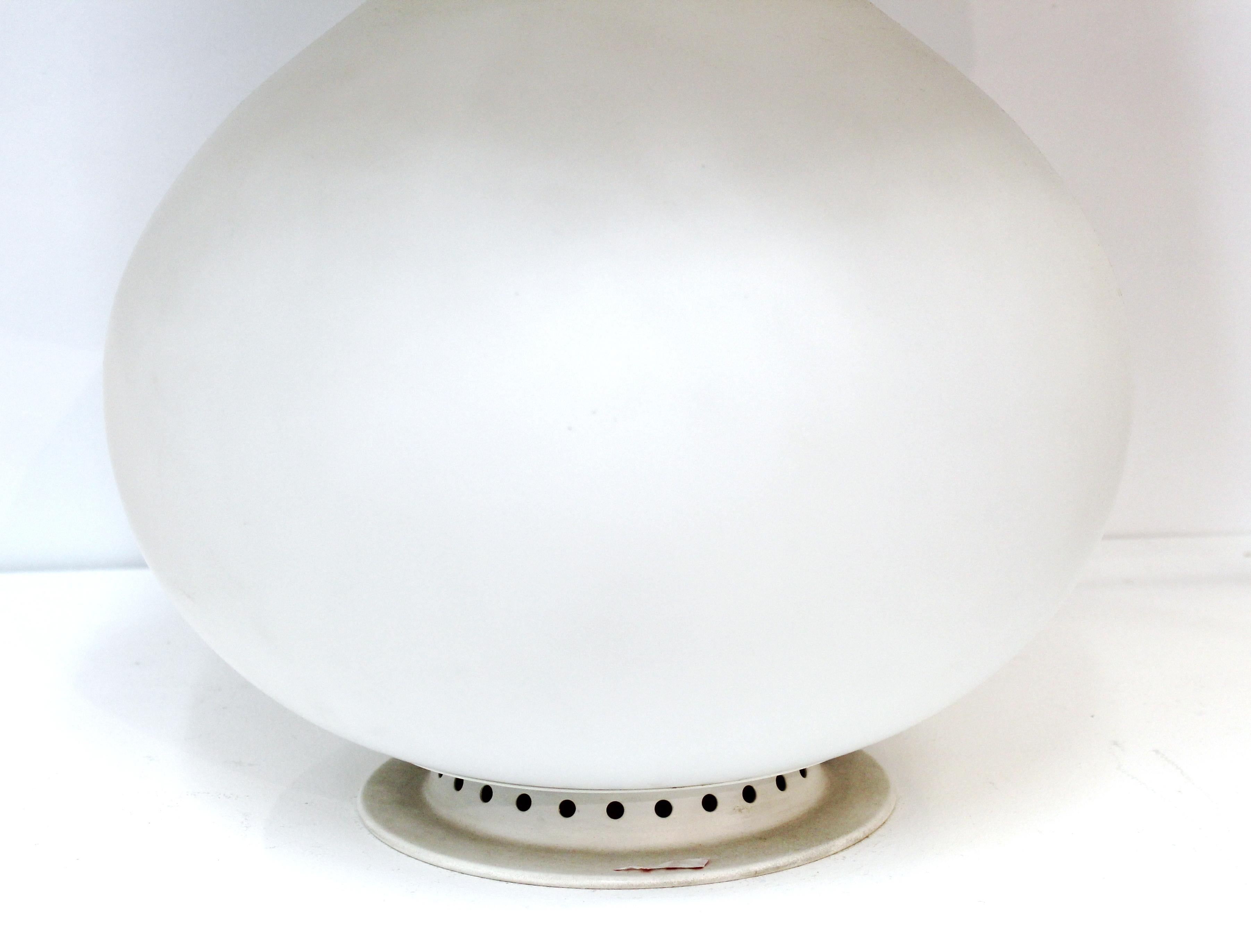Max Ingrand for Fontana Arte Italian Modern Glass Table Lamp In Good Condition In New York, NY