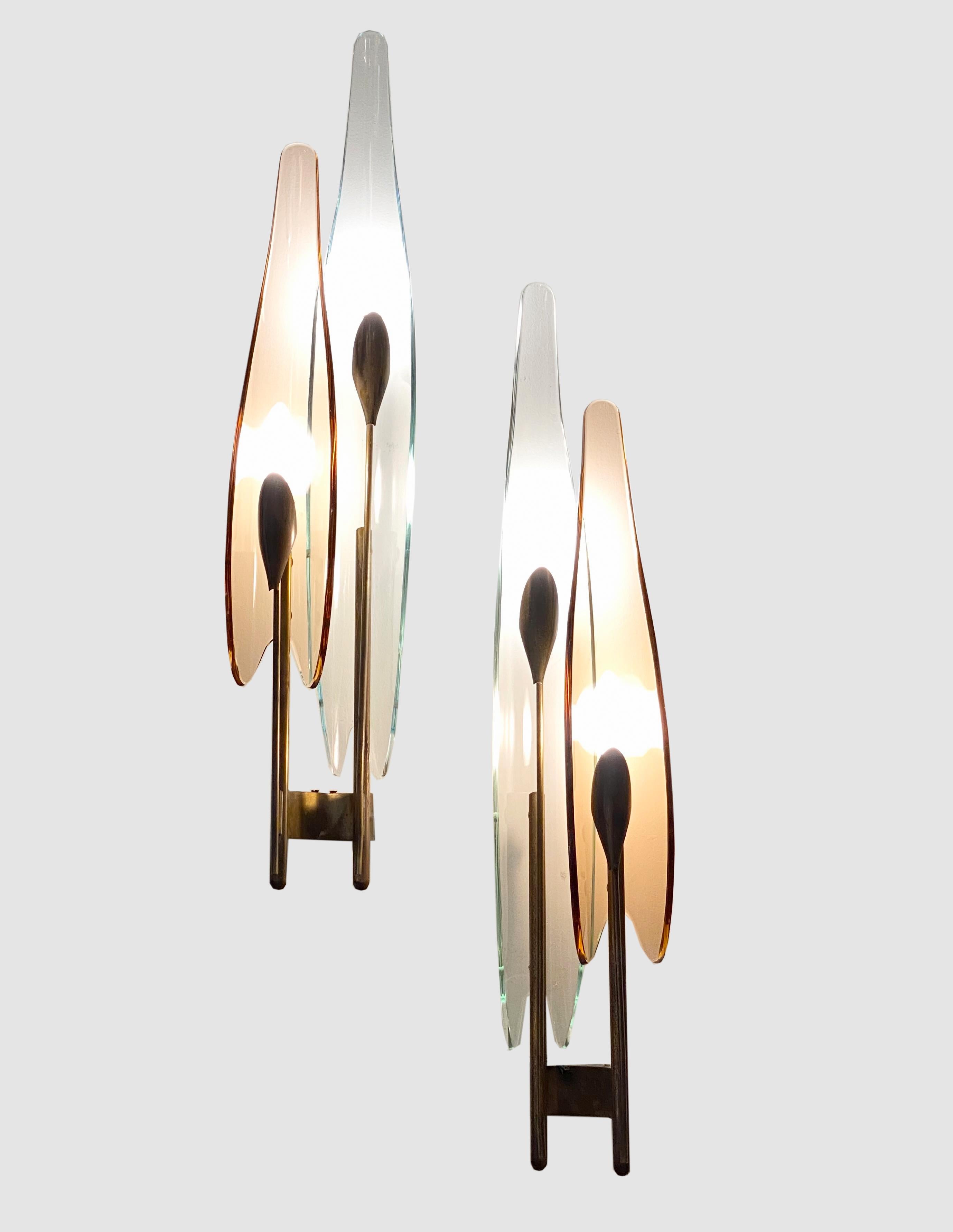 Brass Max Ingrand for Fontana Arte Pair of Dahlia Sconces, Italy, 1950s