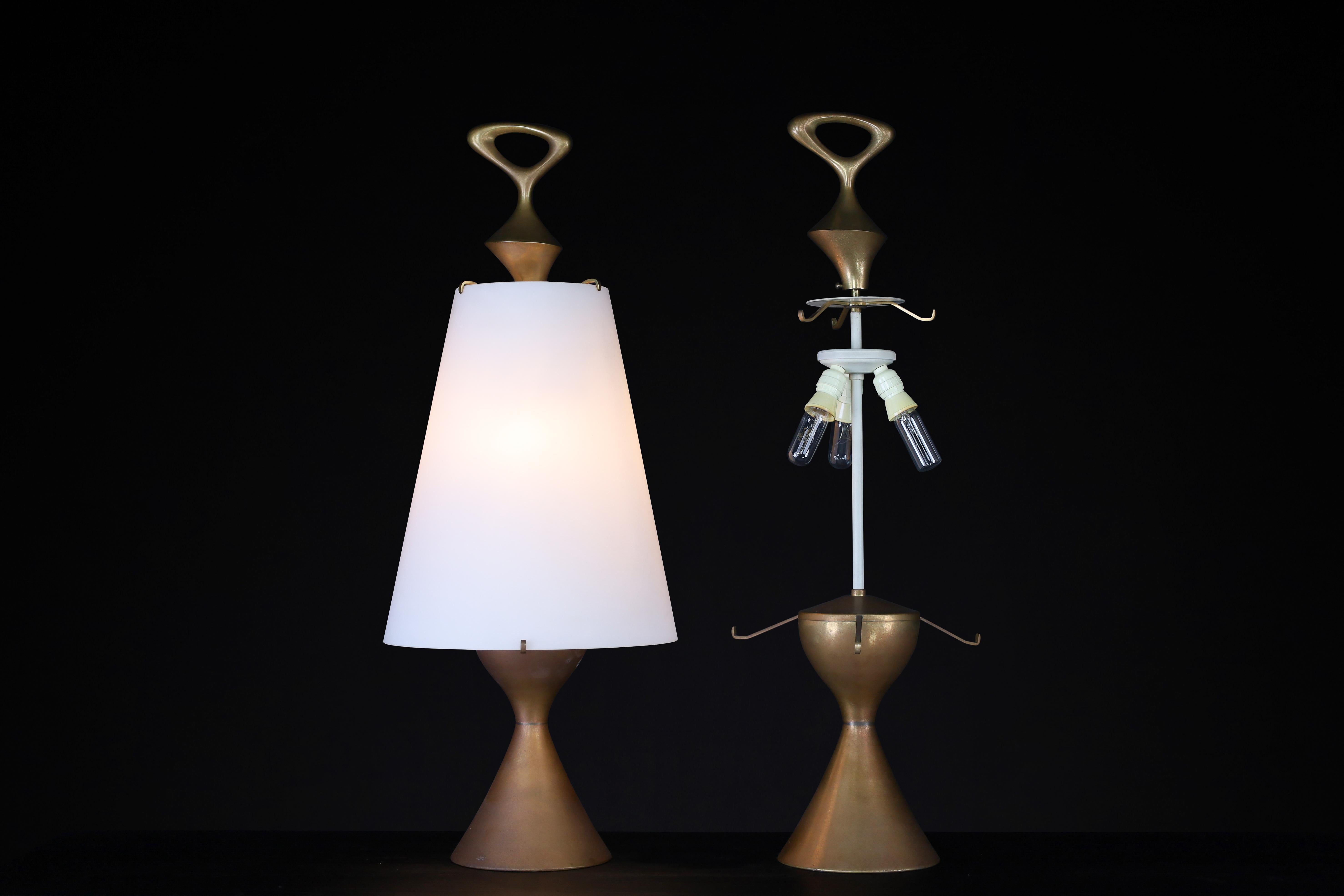 Max Ingrand for Fontana Arte pair of two Patinated Brass table lamps Italy 1956 For Sale 12
