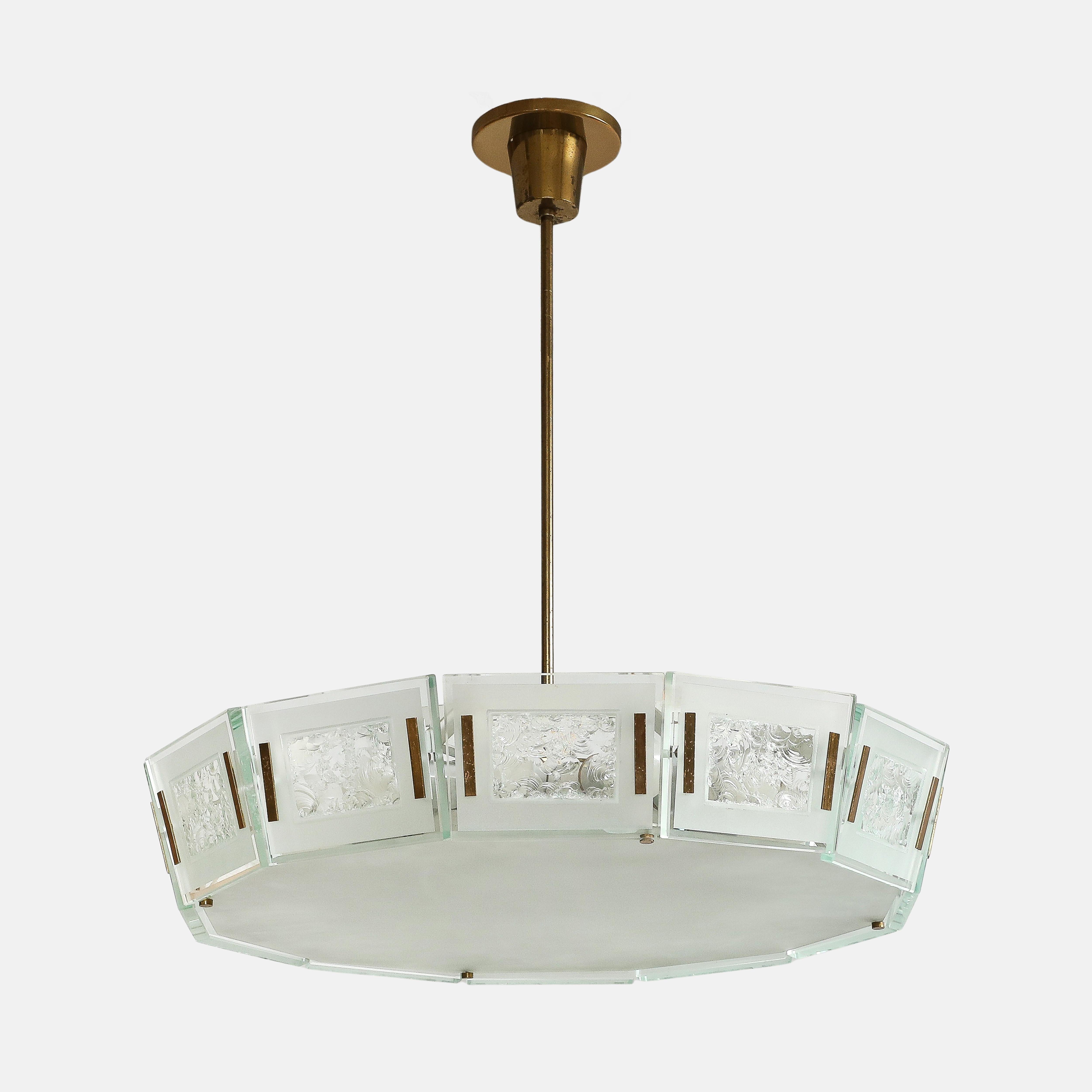 Max Ingrand per Fontana Arte Raro lampadario in cristallo Modello 2270 In condizioni buone in vendita a New York, NY
