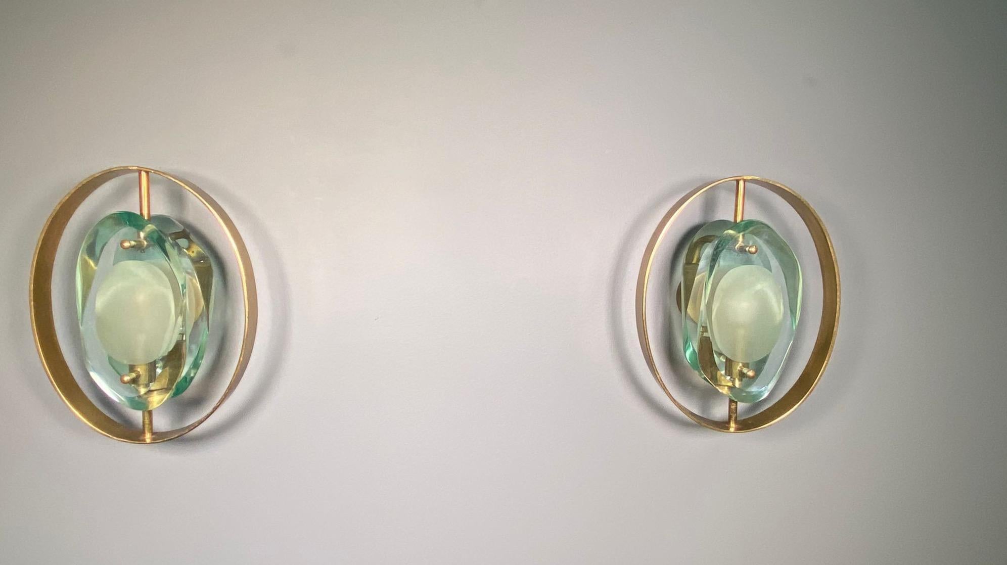 Max Ingrand for Fontana Arte Rare Pair of 'Micro' Sconces Model 2240 Signed In Good Condition In Rovereta, SM