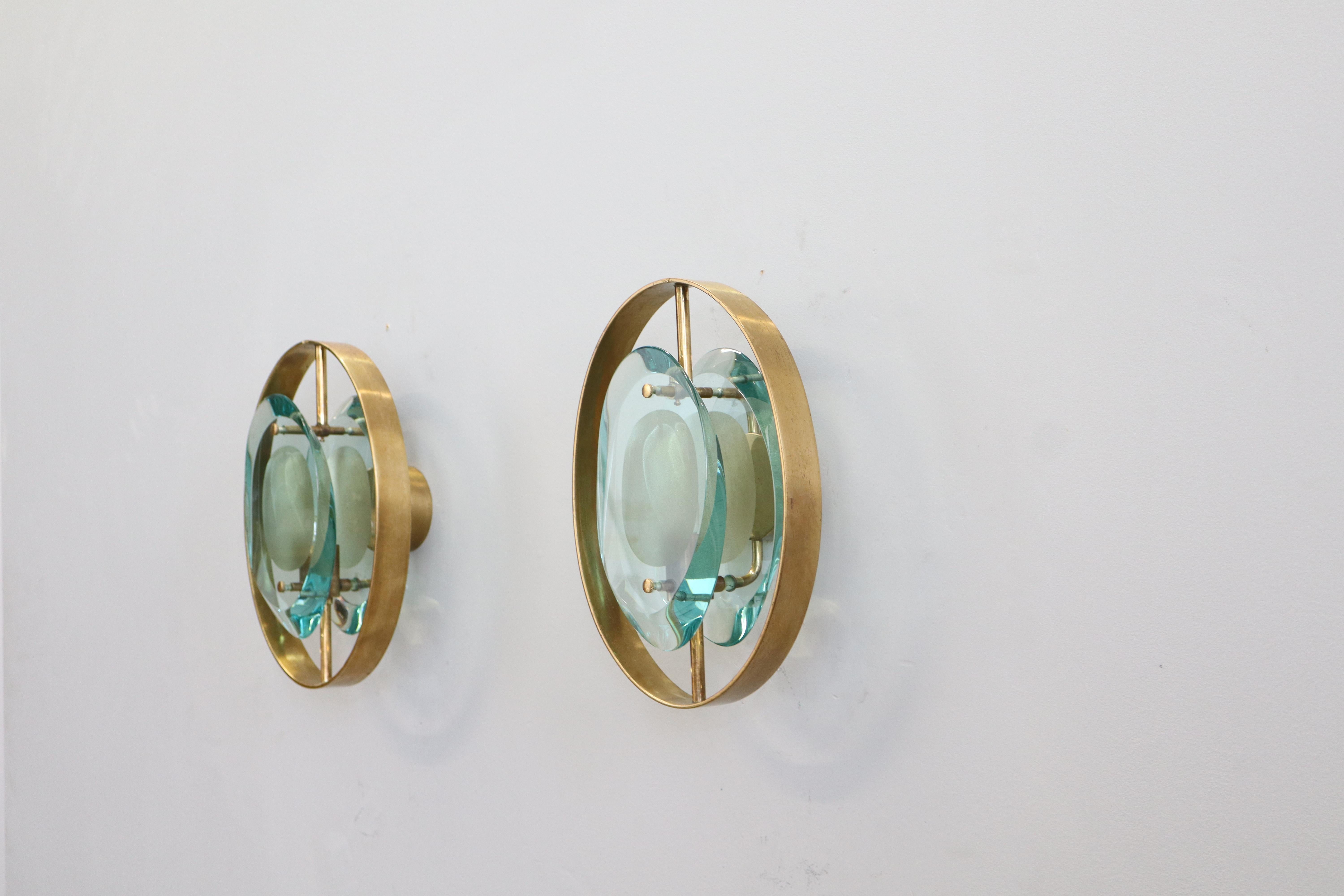 20ième siècle Paire d'appliques « Micro » rares signées Max Ingrand pour Fontana Arte, modèle 2240 en vente