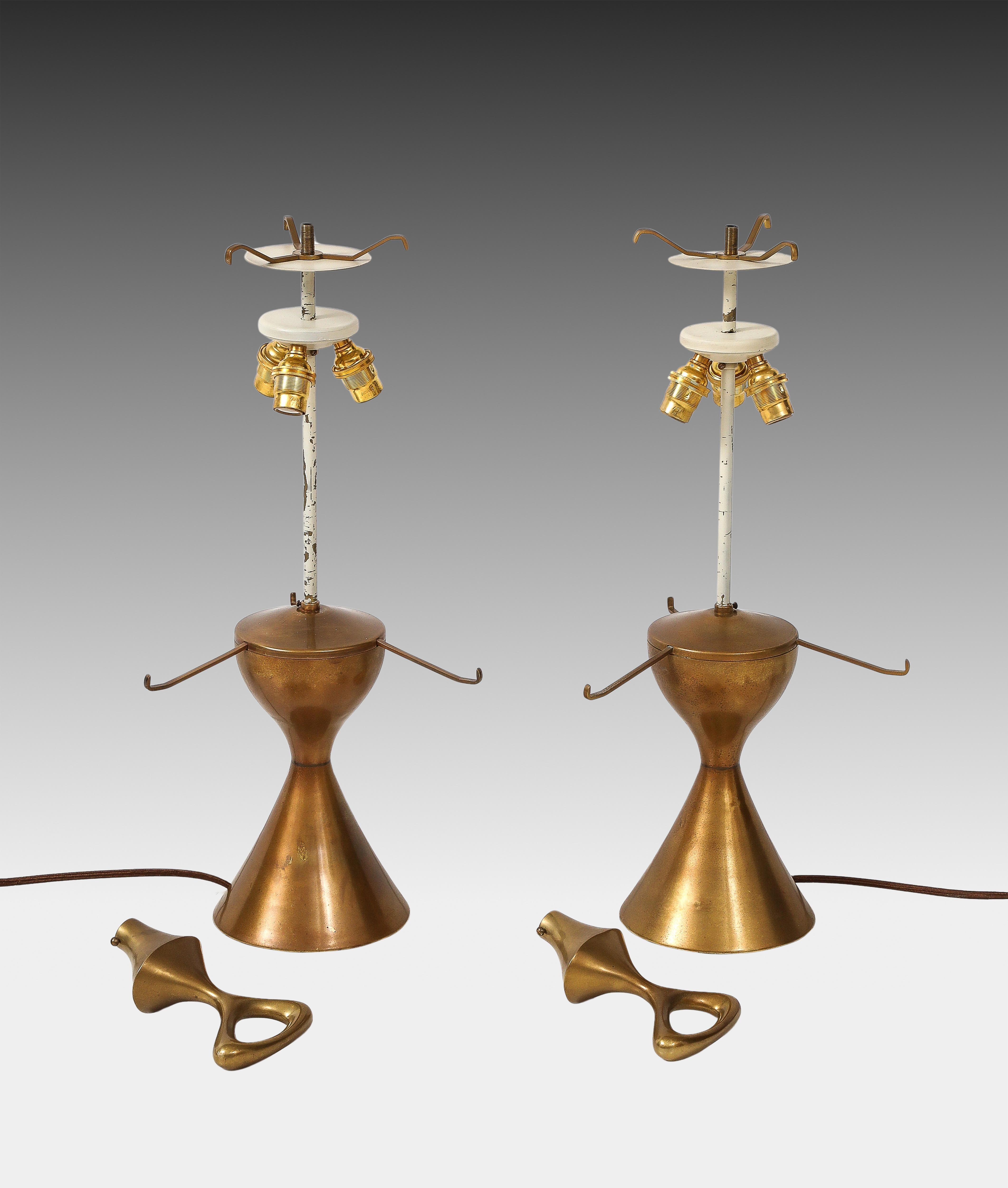 Max Ingrand para Fontana Arte Raro Par de Lámparas de Sobremesa de Cristal Esmerilado y Latón Italiano en venta