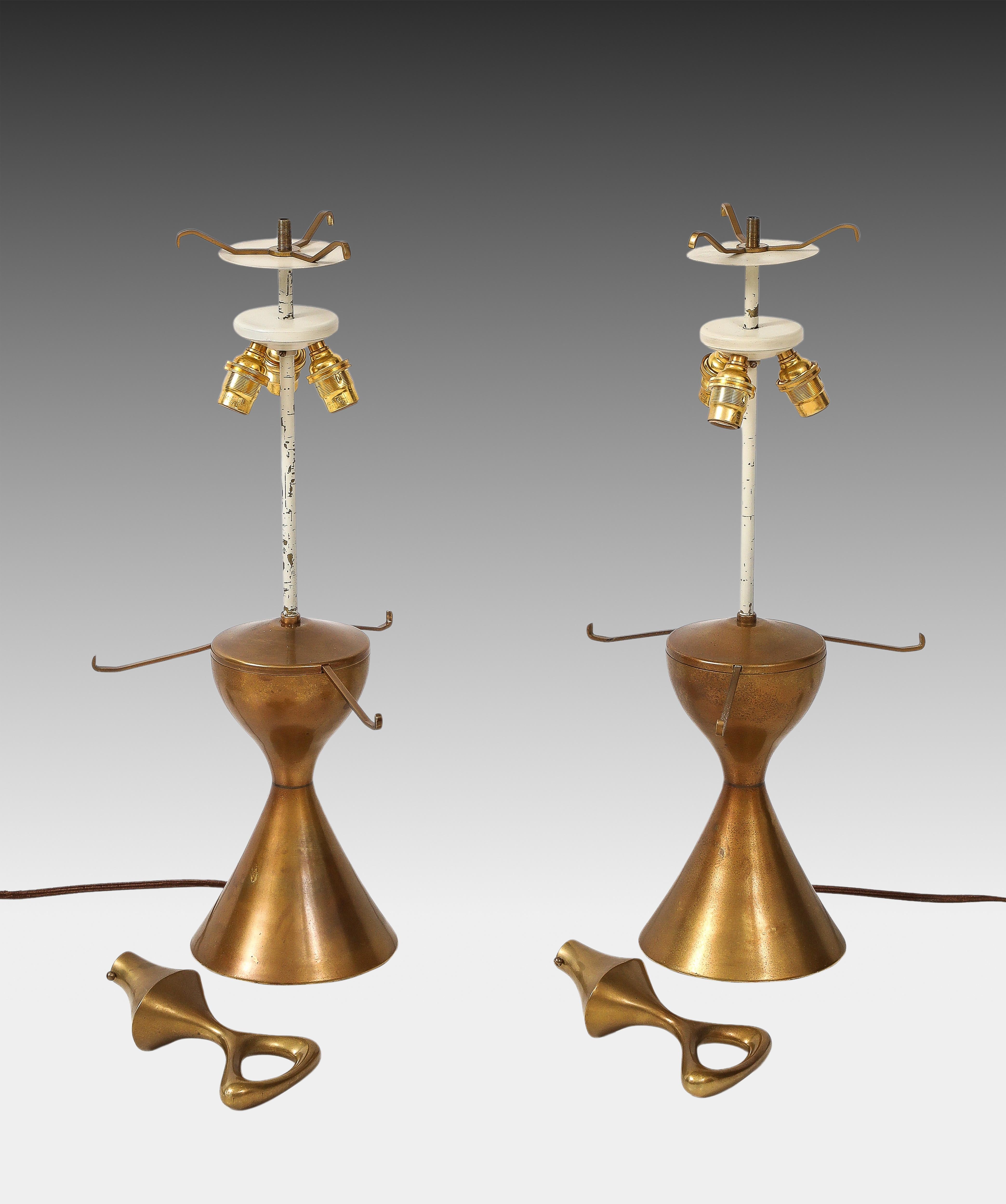 Max Ingrand para Fontana Arte Raro Par de Lámparas de Sobremesa de Cristal Esmerilado y Latón Escarchado en venta