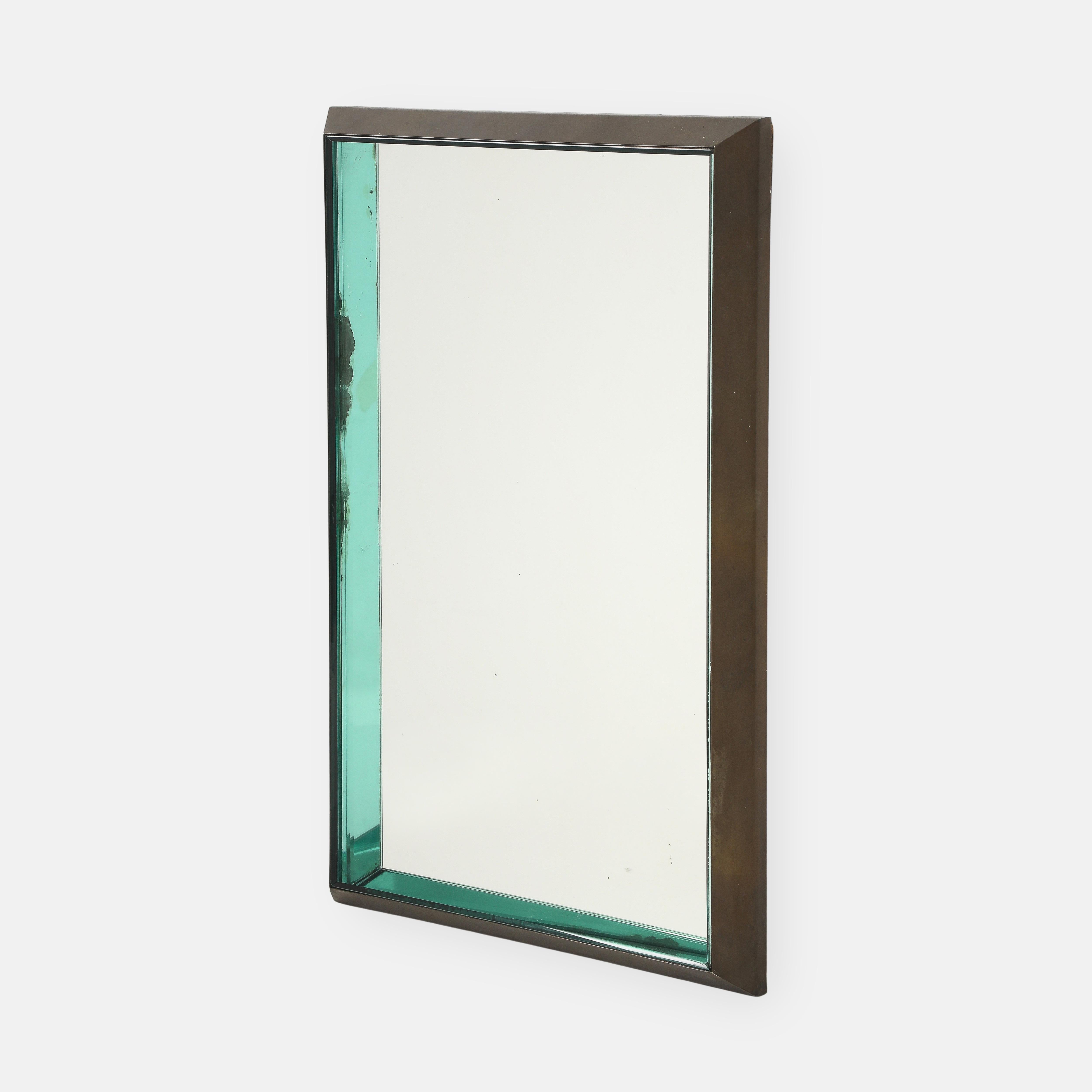 Mid-Century moderno Max Ingrand per Fontana Arte Raro Specchio rettangolare in ottone e vetro Model 2172A in vendita