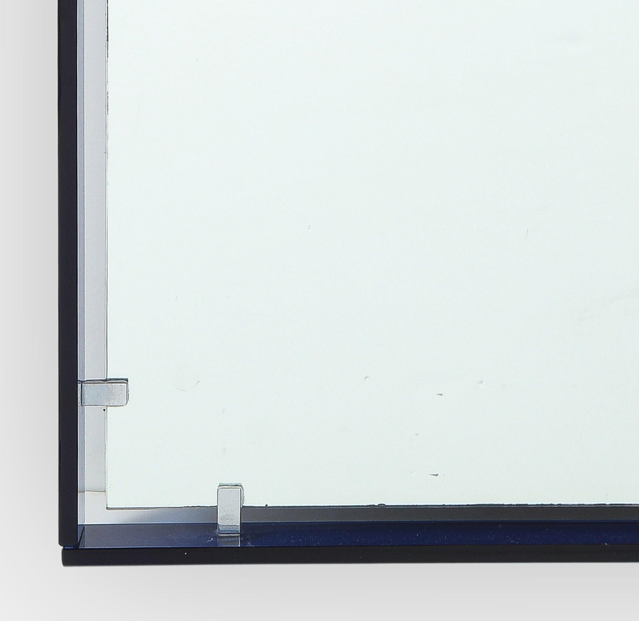 Milieu du XXe siècle Miroir rectangulaire bleu moderniste Max Ingrand pour Fontana Arte, modle 2014 en vente