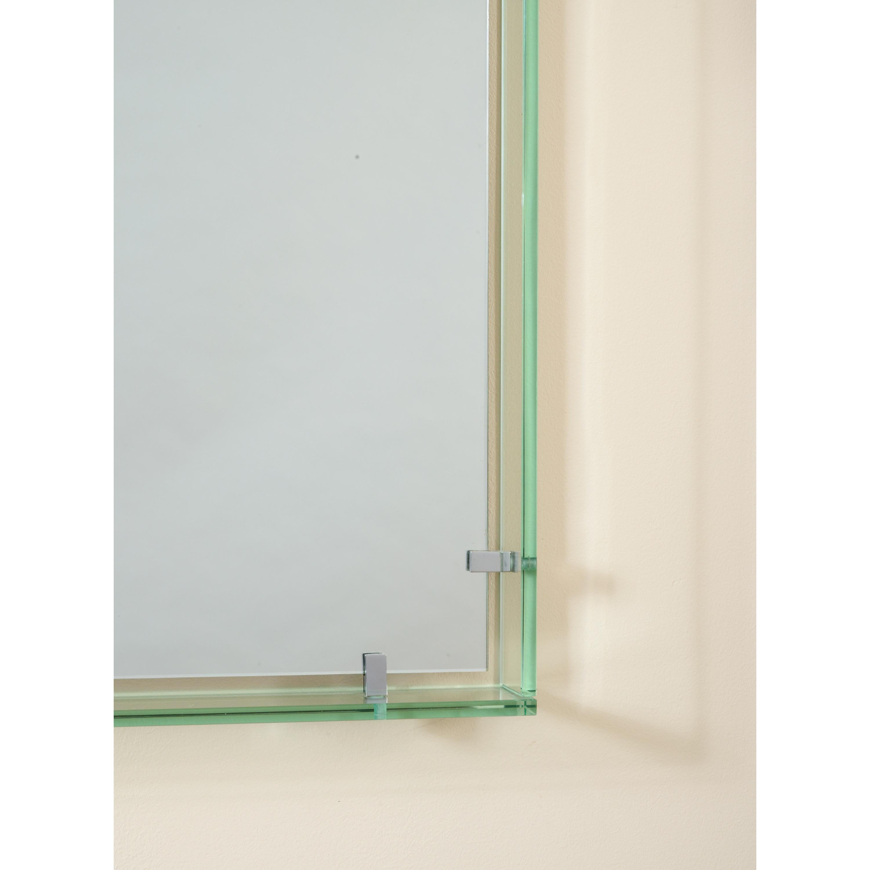Max Ingrand for Fontana Arte: Rectangular Mirror with Floating Glass Frame In Good Condition For Sale In New York, NY