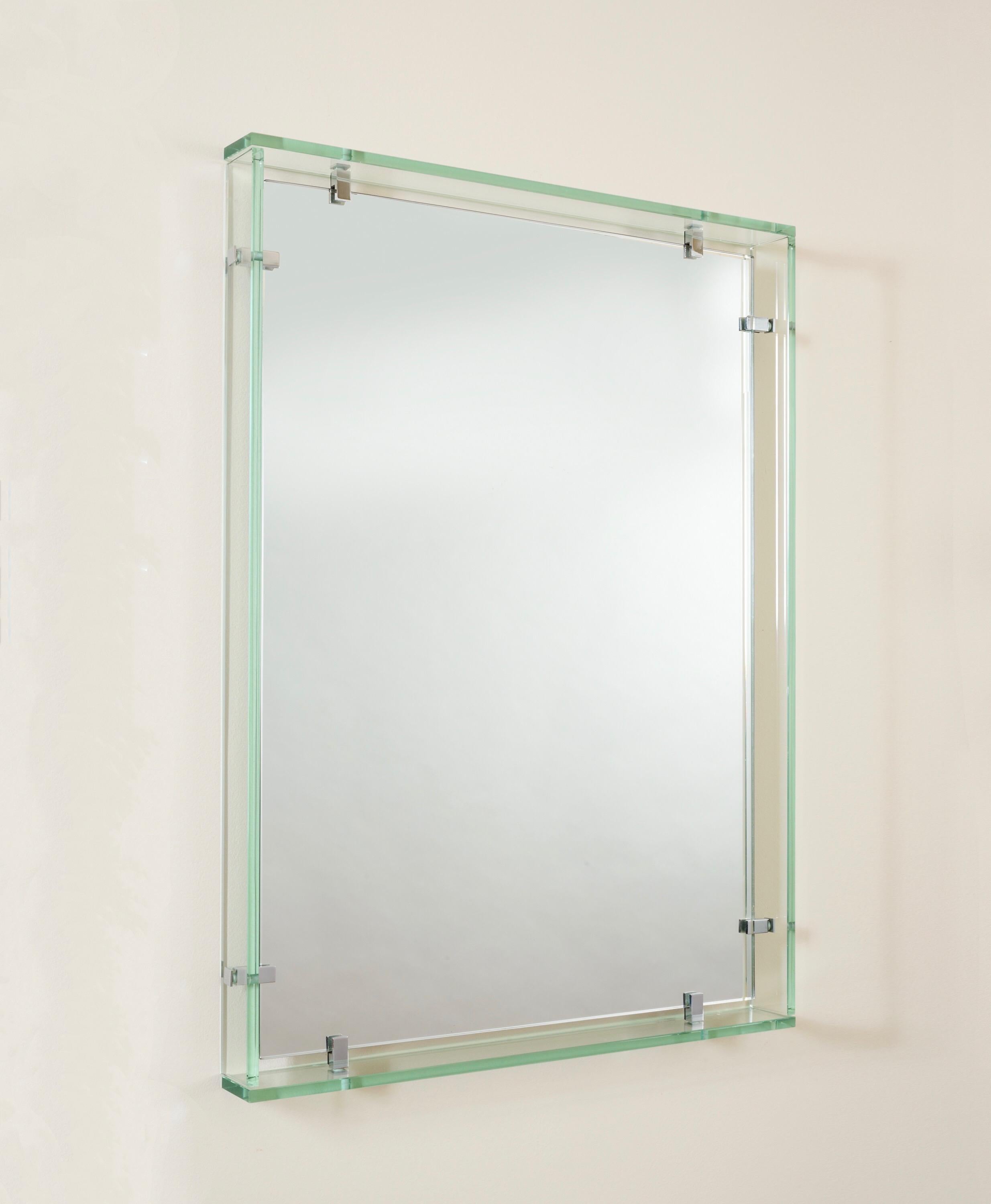 italien Miroir rectangulaire avec cadre en verre flottant de Max Ingrand pour Fontana Arte en vente