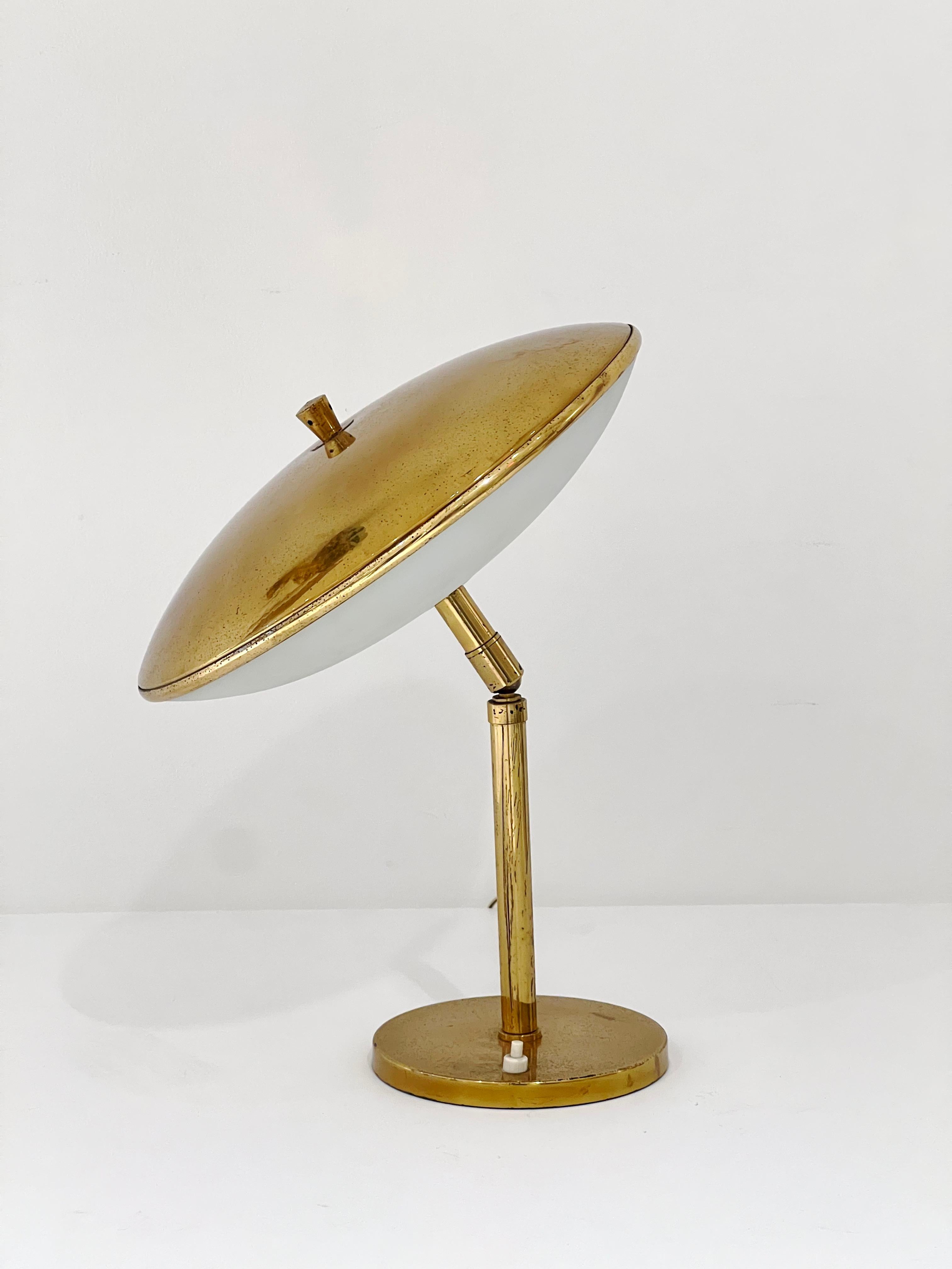 Lampe de table soucoupe Max Ingrand pour Fontana Arte en vente 3
