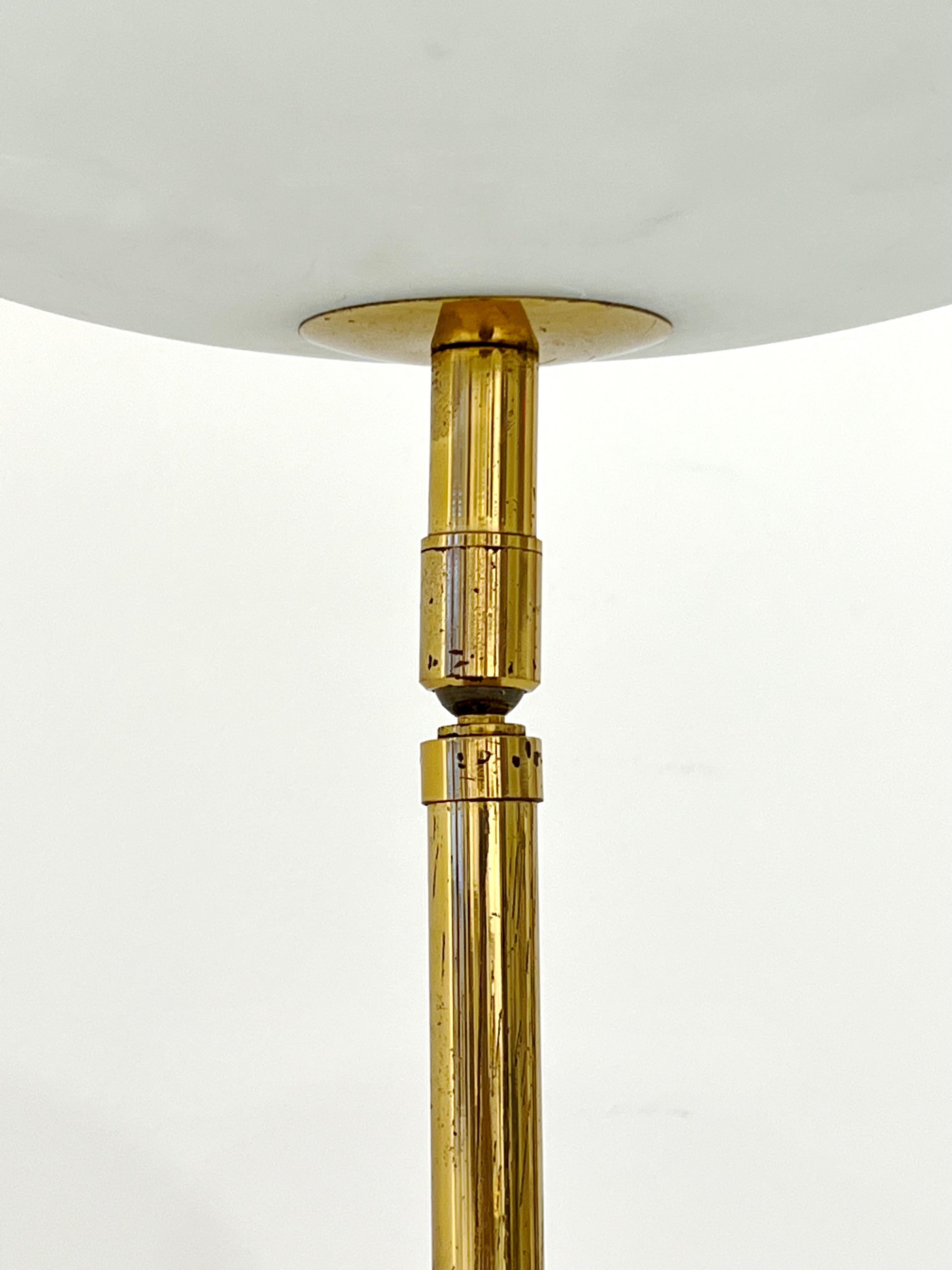 Max Ingrand für Fontana Arte: Untertasse-Tischlampe im Angebot 2