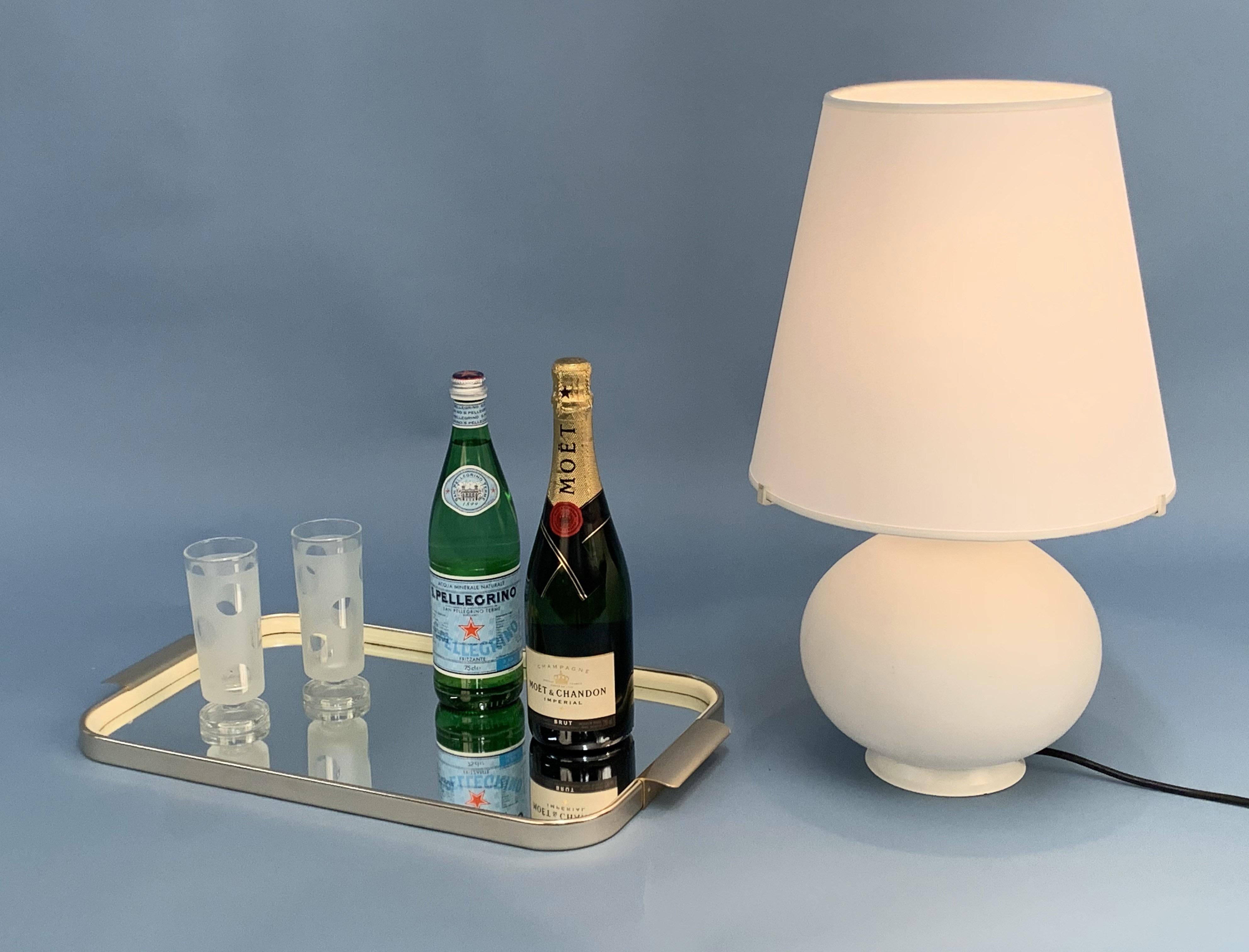 Max Ingrand Midcentury White Opaline Glass Table Lamp for Fontana Arte, 1954 11