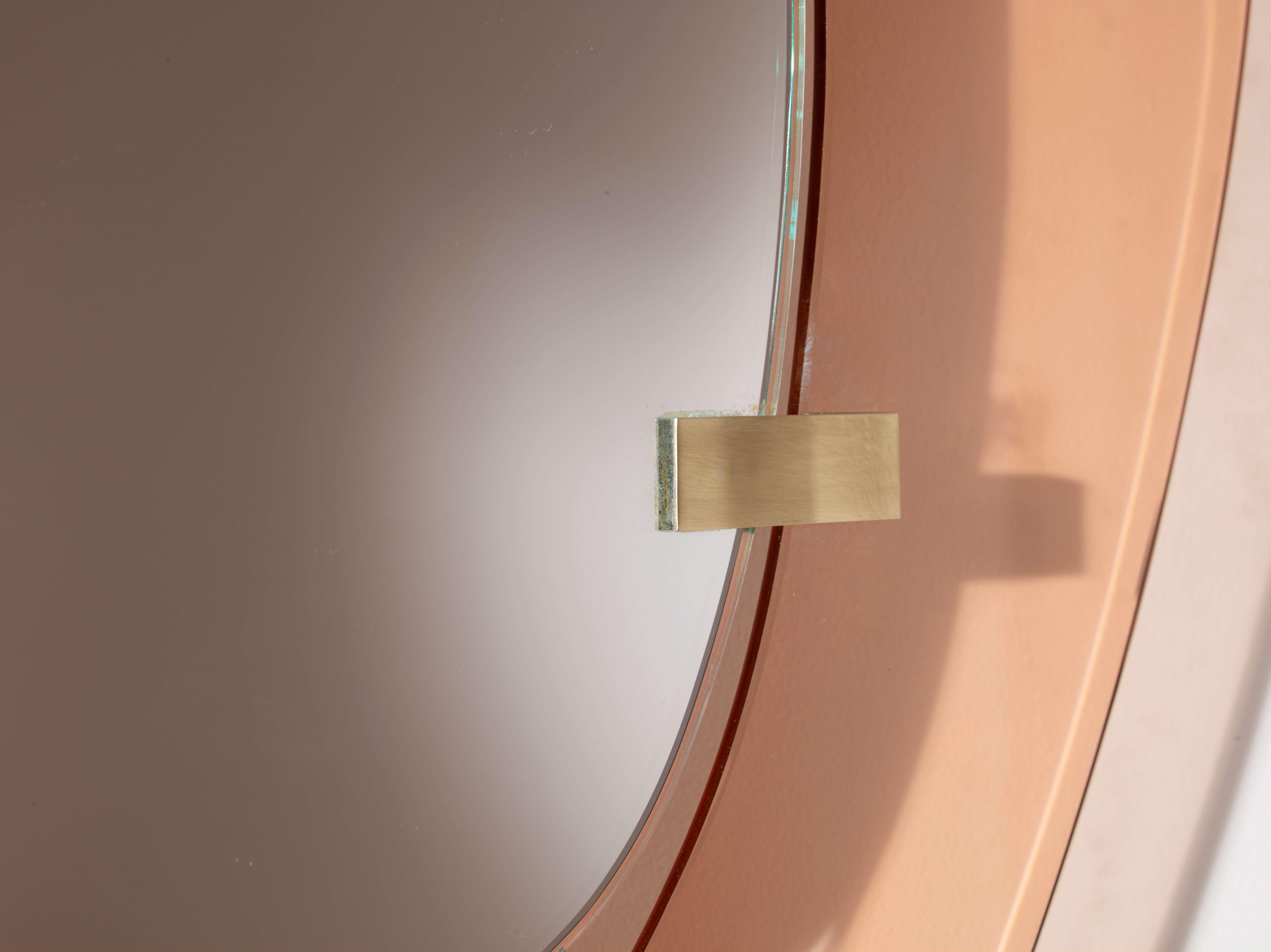 Max Ingrand mirror with glass frame and brass mounts, Fontana Arte, Italy, 1960s For Sale 1