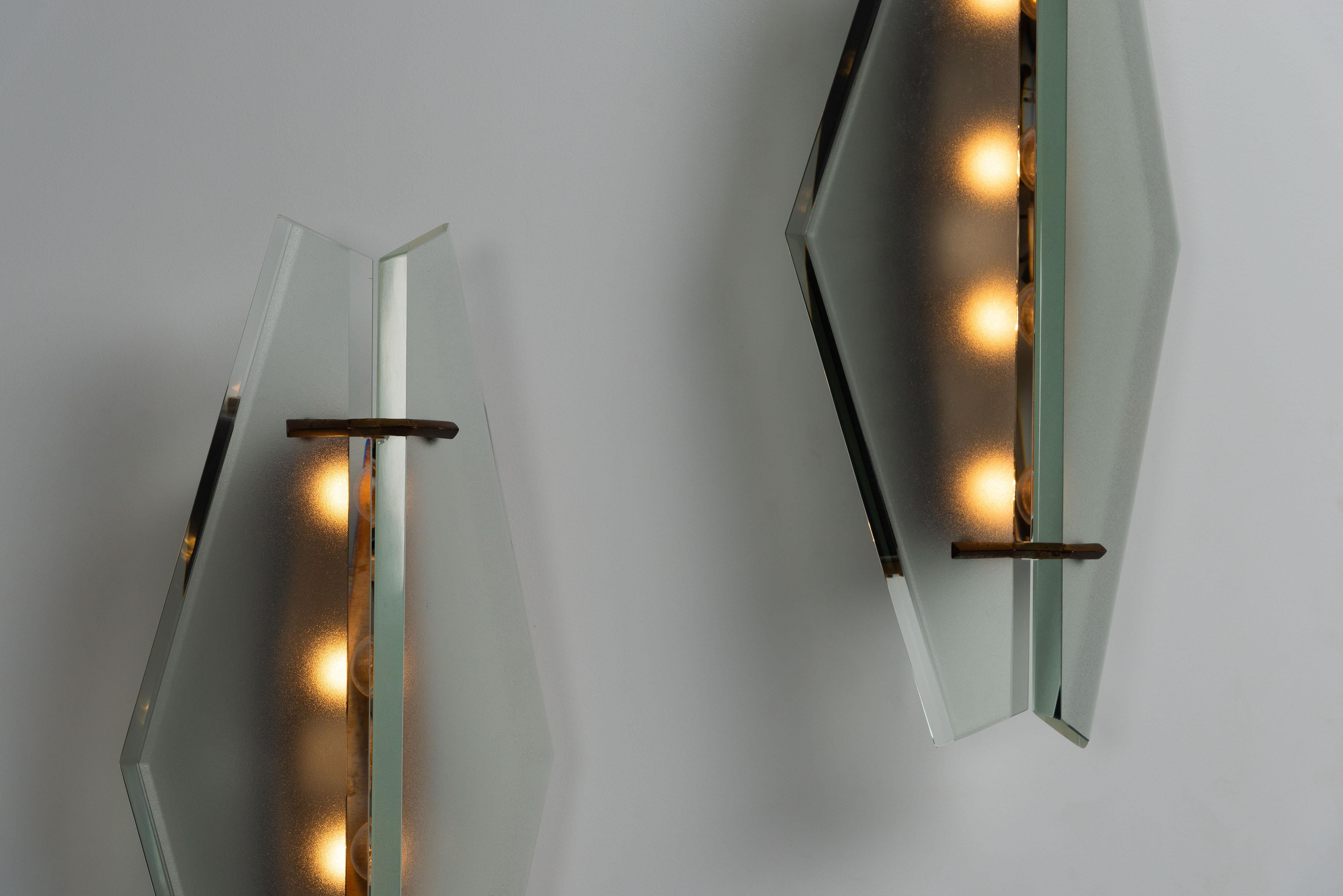 Italian Max Ingrand model 1943 sconces Fontana Arte Italy 1961