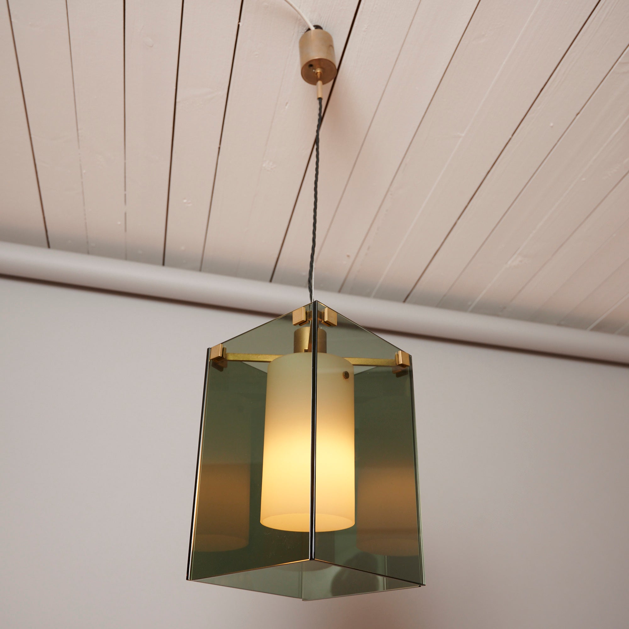 Italian Max Ingrand Model 2211 pendant For Sale