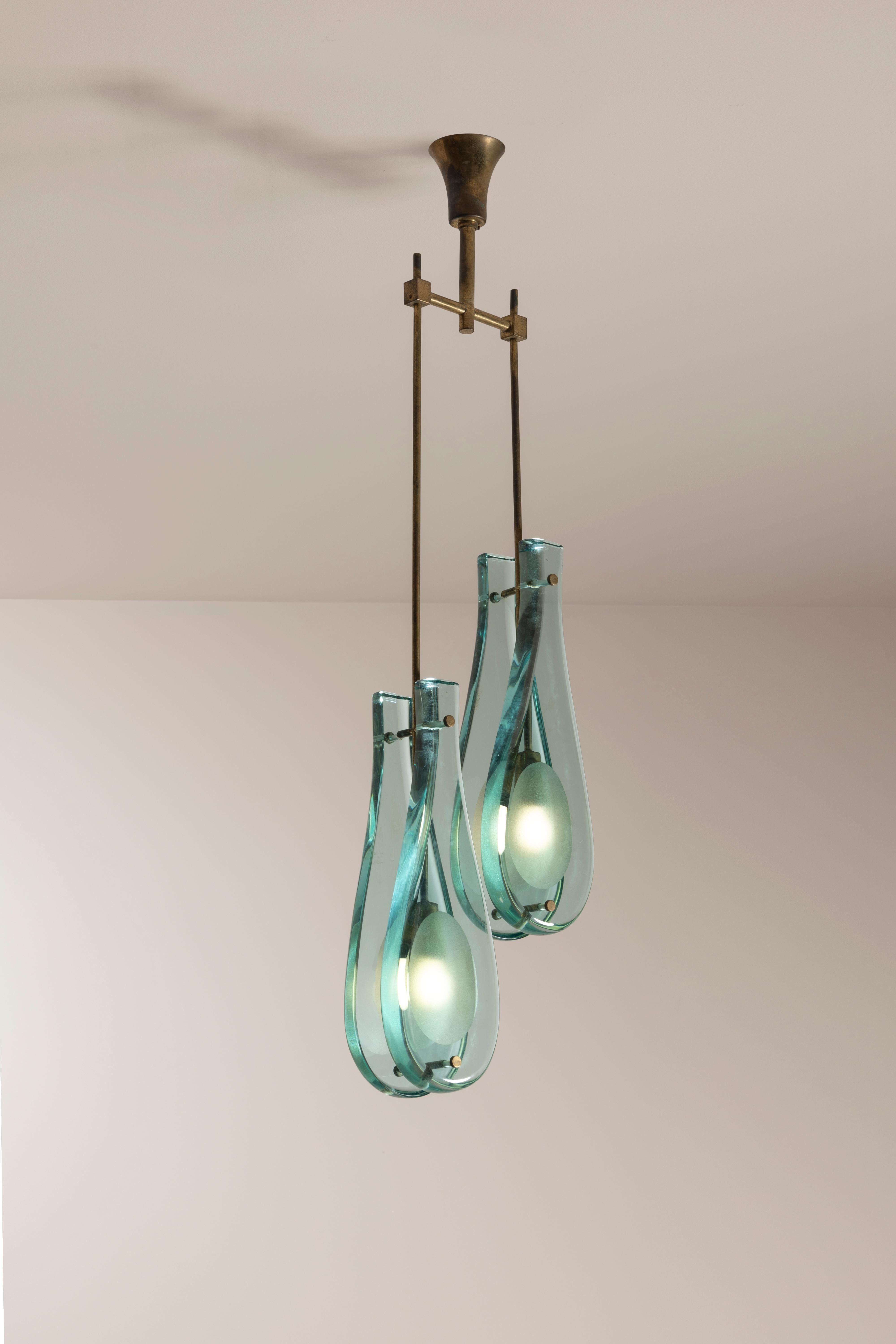 Brass Max Ingrand model 2259/2 glass and brass chandelier by Fontana Arte, Italy 1960s For Sale