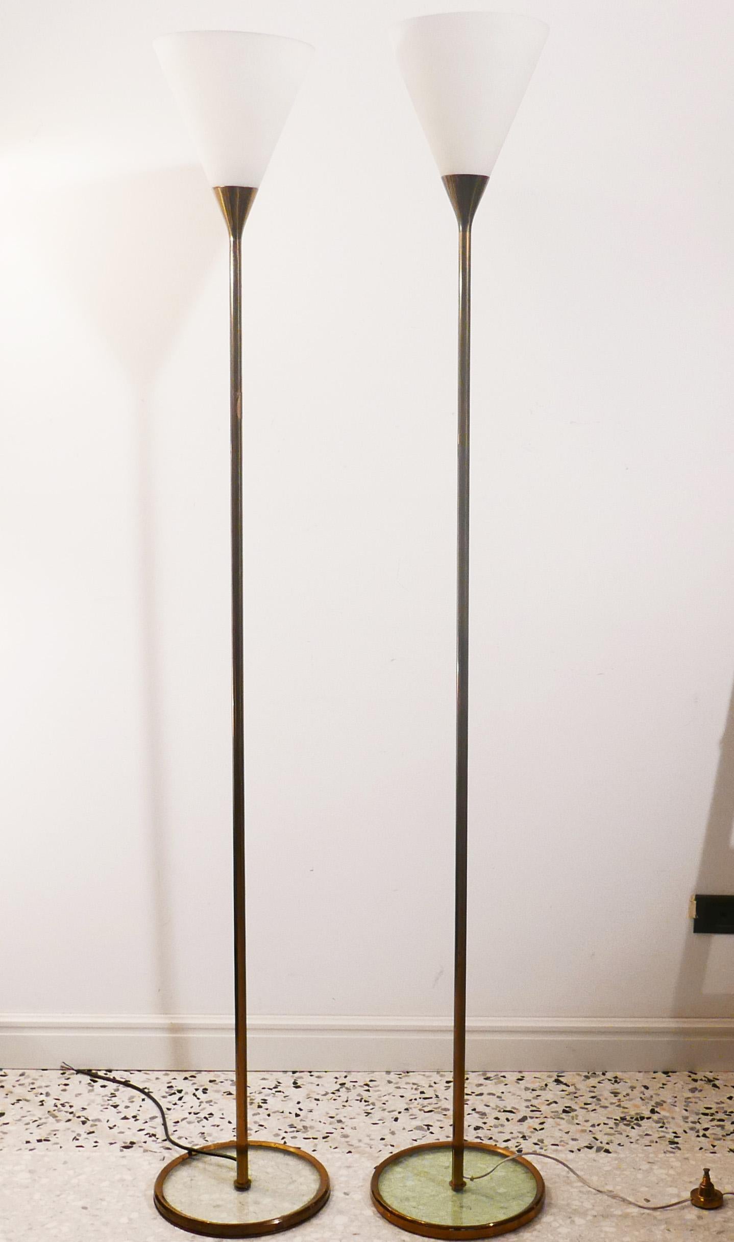Max Ingrand Pair of Brass Floor Lamps Mod. 2003 for Fontana Arte, Milano, 1950s 7