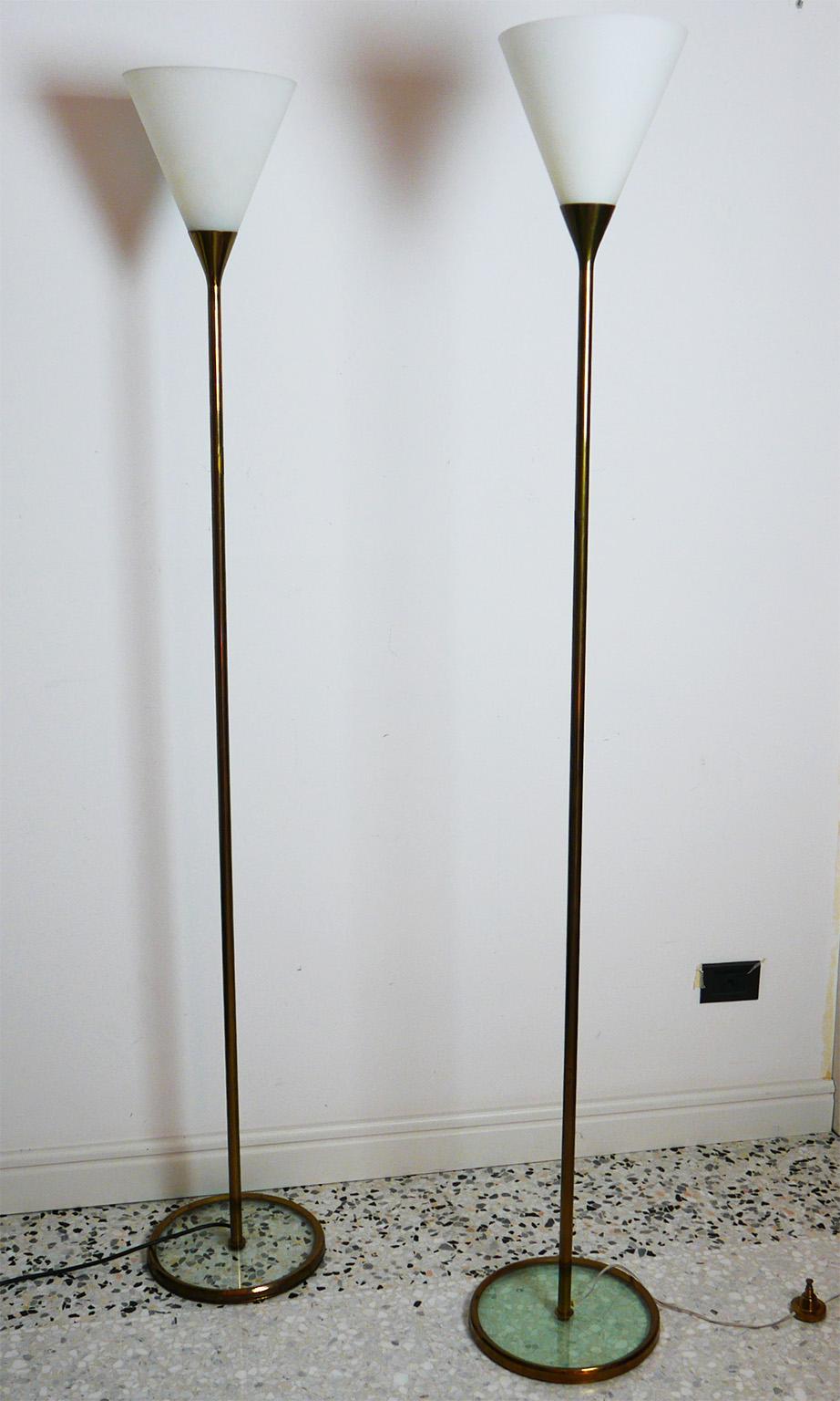 Max Ingrand Pair of Brass Floor Lamps Mod. 2003 for Fontana Arte, Milano, 1950s 9