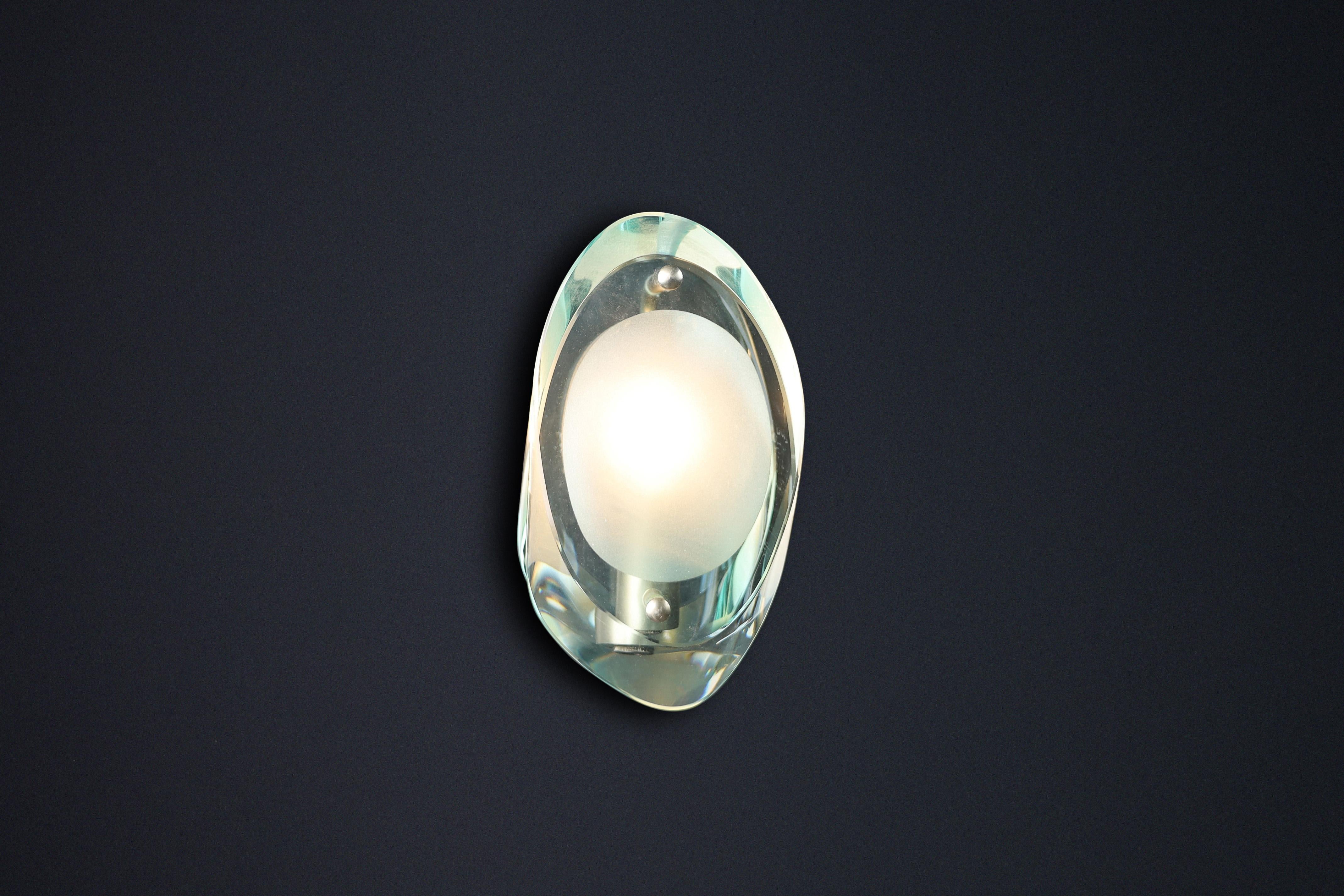 Max Ingrand Pair of Two Murano Wall Sconces for Fontana Arte Model 2093, 1961 3