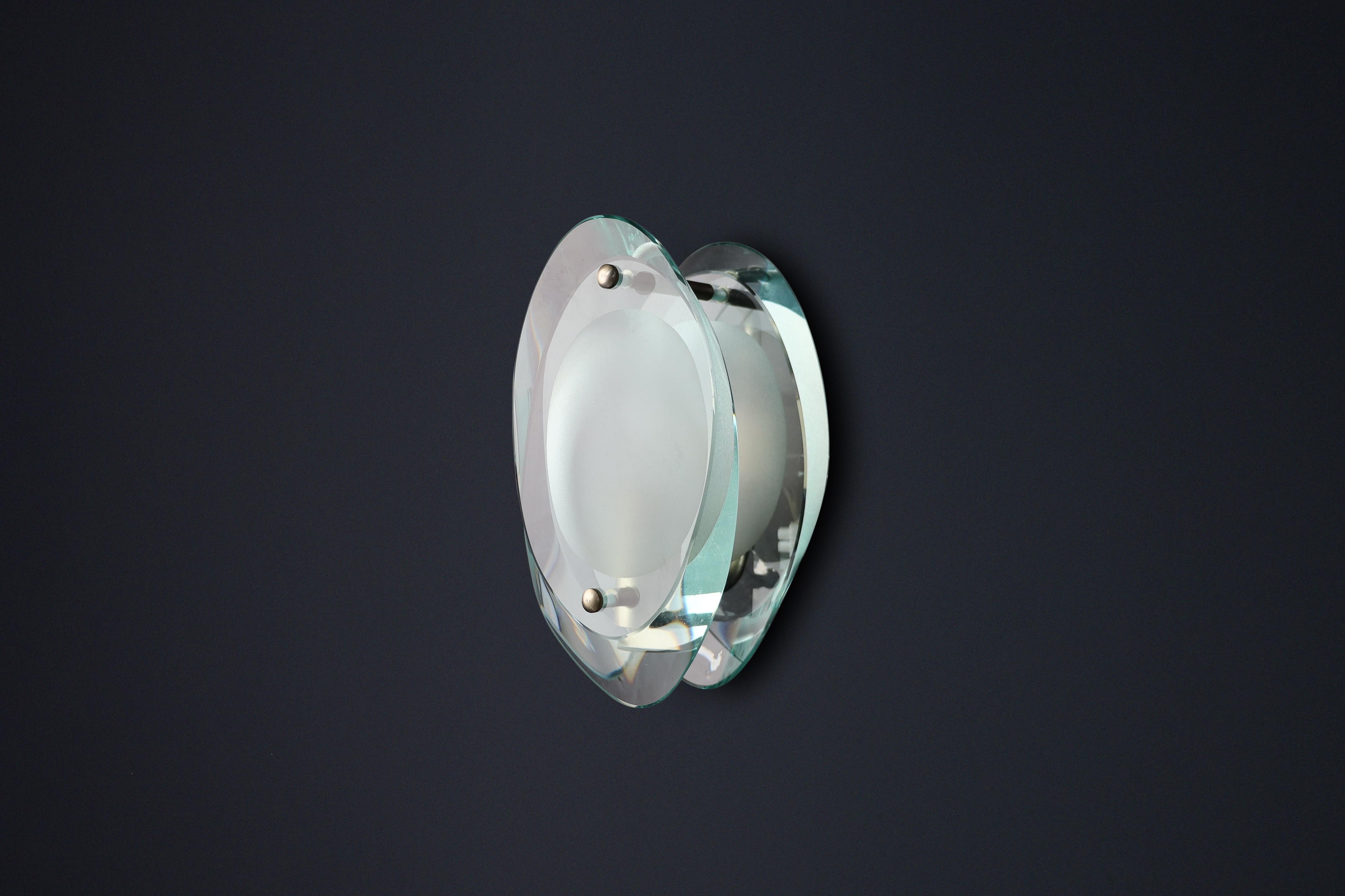 Max Ingrand Pair of Two Murano Wall Sconces for Fontana Arte Model 2093, 1961 10
