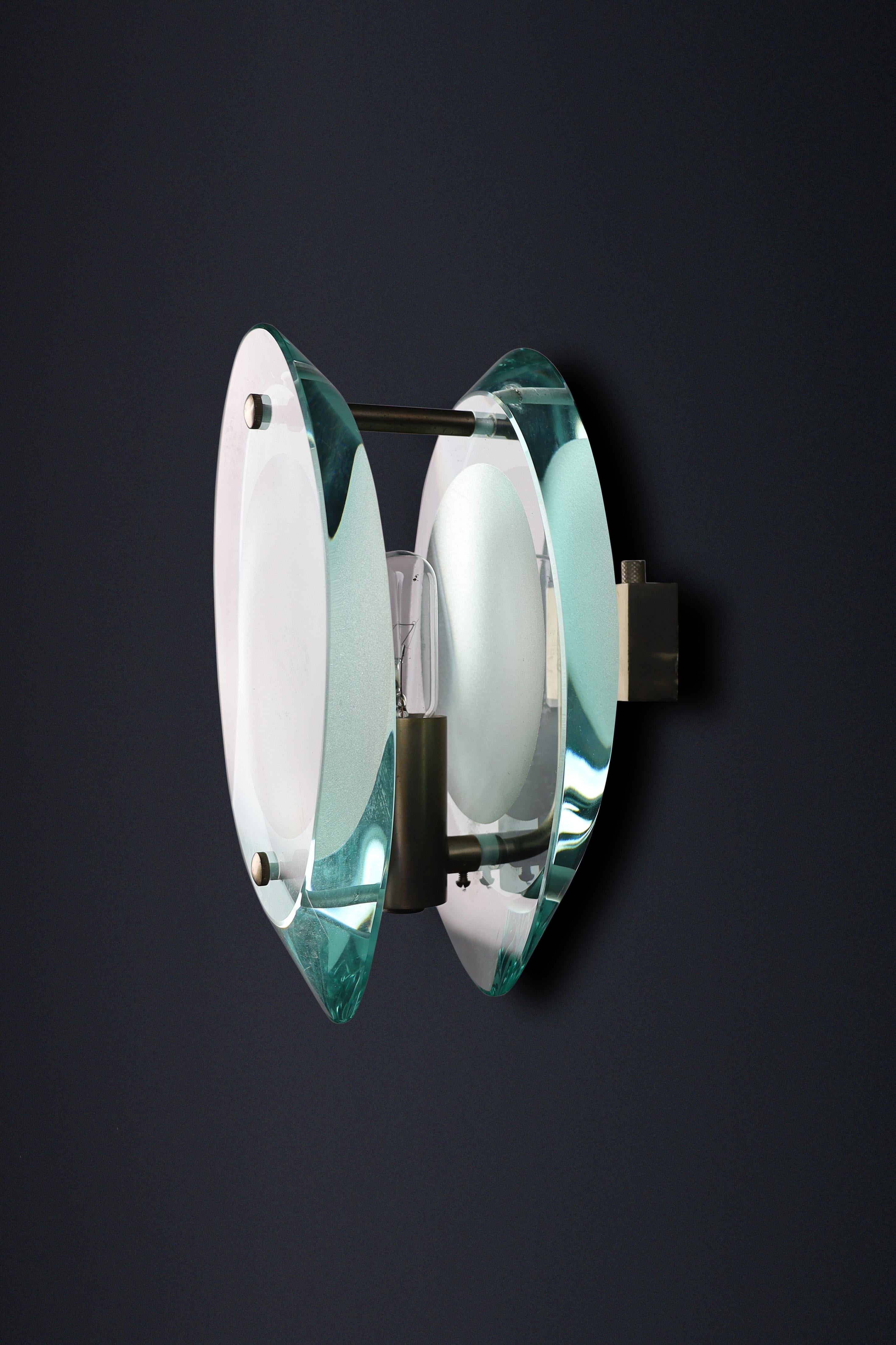 Mid-Century Modern Max Ingrand Pair of Two Murano Wall Sconces for Fontana Arte Model 2093, 1961