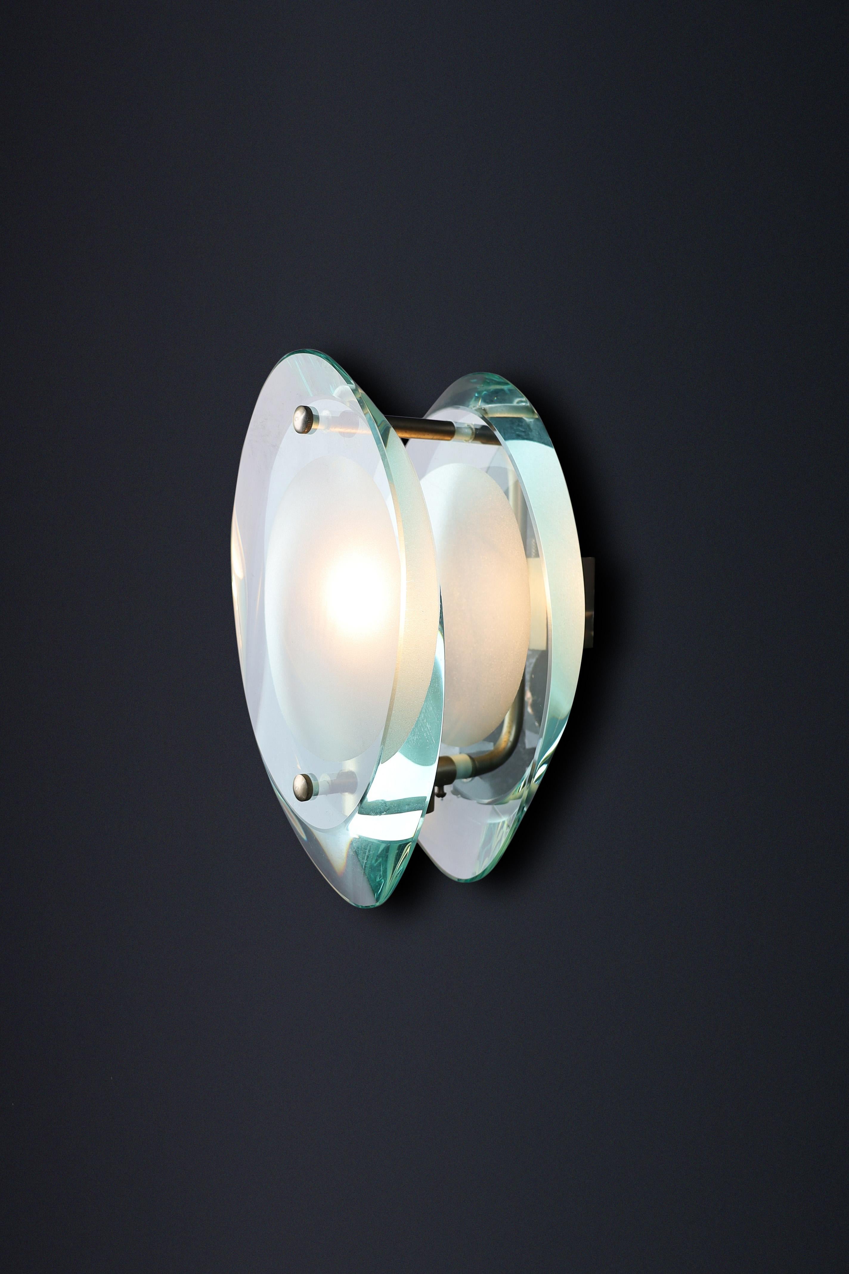 Italian Max Ingrand Pair of Two Murano Wall Sconces for Fontana Arte Model 2093, 1961