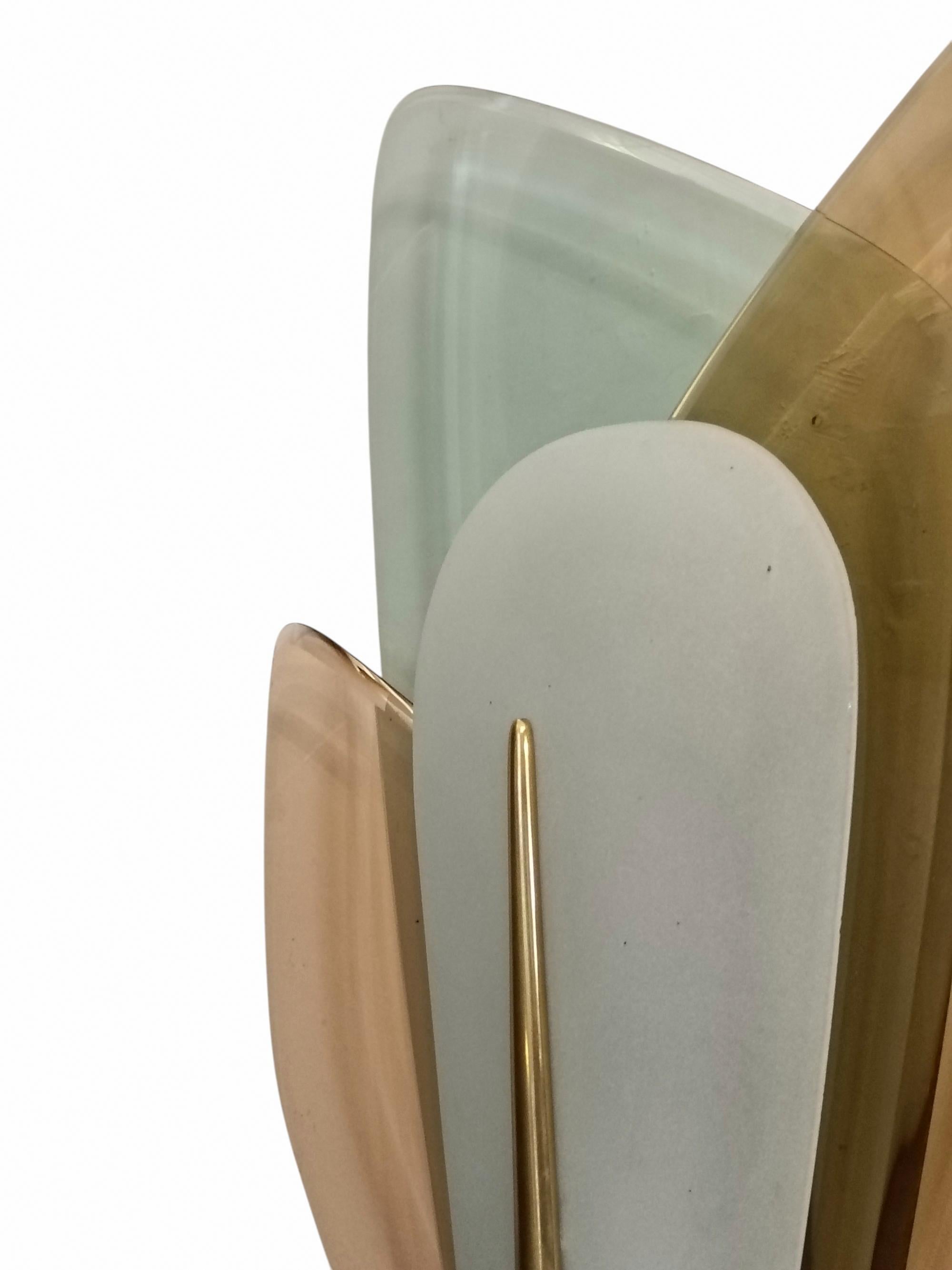 Max Ingrand para Fontana Arte Coppia di Lampade da Parete in Ottone e Vetro Italiano en venta