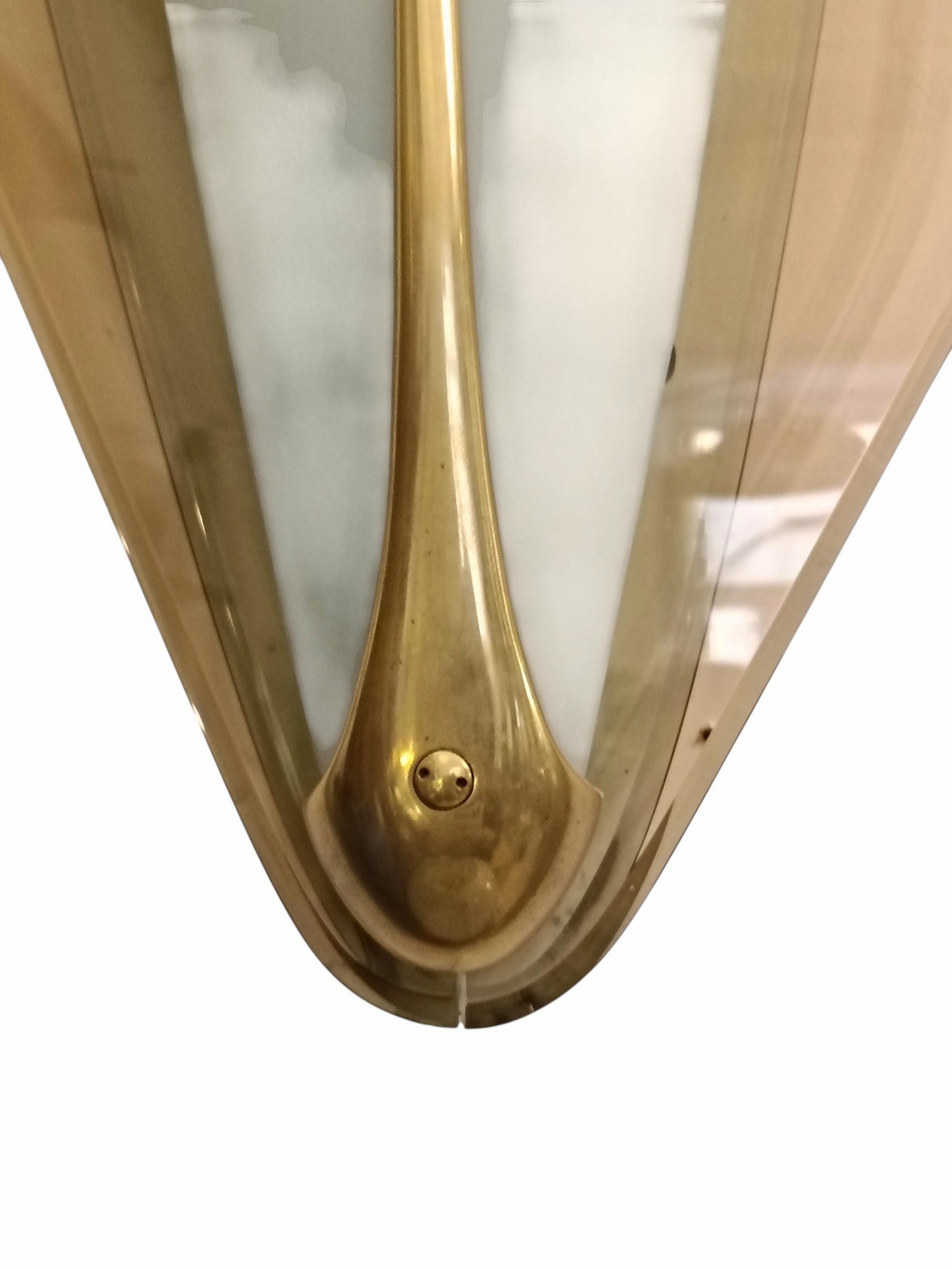 Max Ingrand para Fontana Arte Coppia di Lampade da Parete in Ottone e Vetro en Bueno estado para la venta en Naples, IT