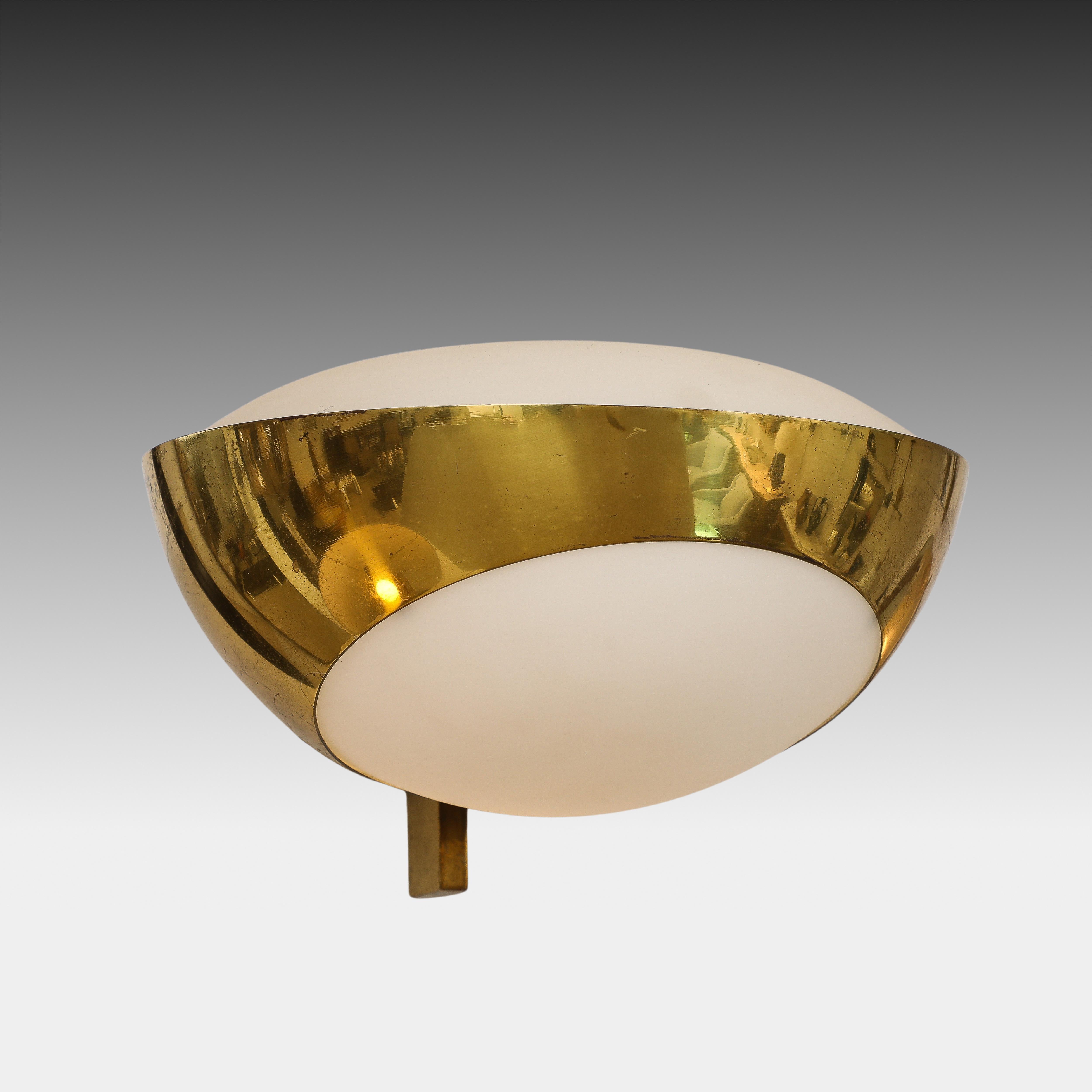 Italian Max Ingrand Rare Pair of Large Brass and Frosted Glass Sconces Model 1963 For Sale