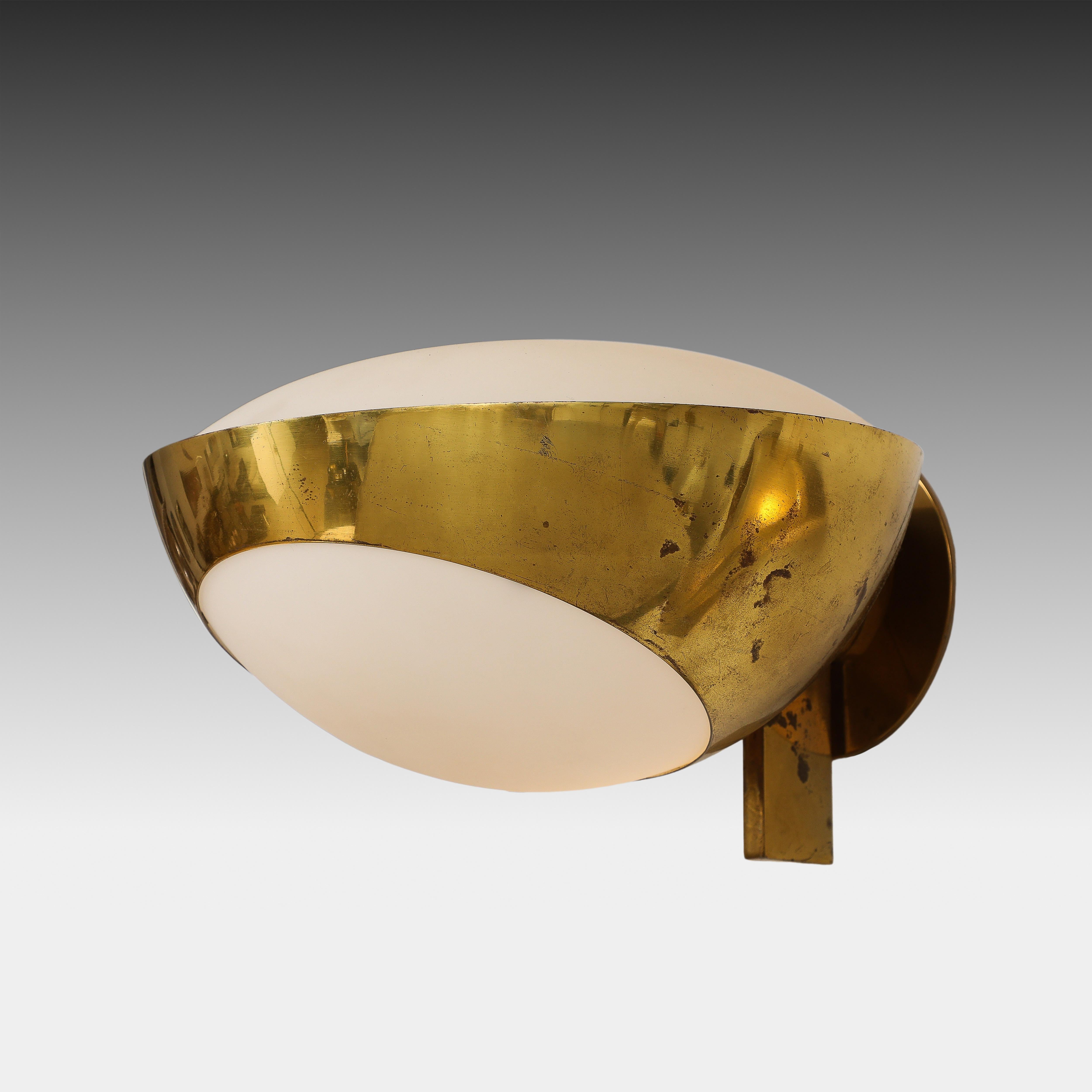 Mid-20th Century Max Ingrand Rare Pair of Large Brass and Frosted Glass Sconces Model 1963 For Sale