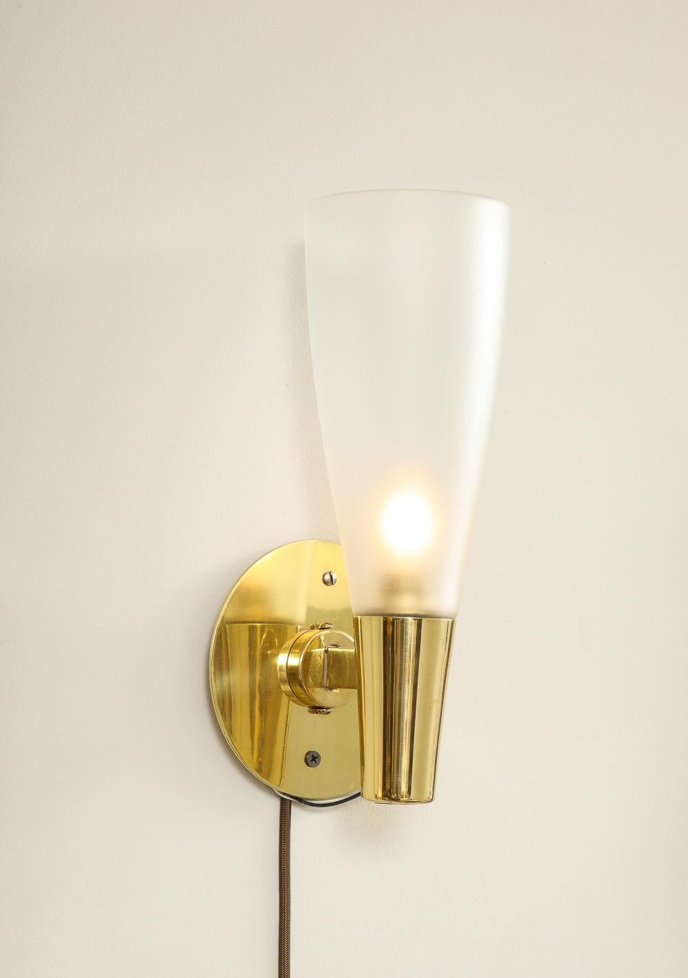 Model 1537 sconces by Max Ingrand for Fontana Arte. Polished brass, frosted glass. Each light has 1 x E12 (candelabra) socket.