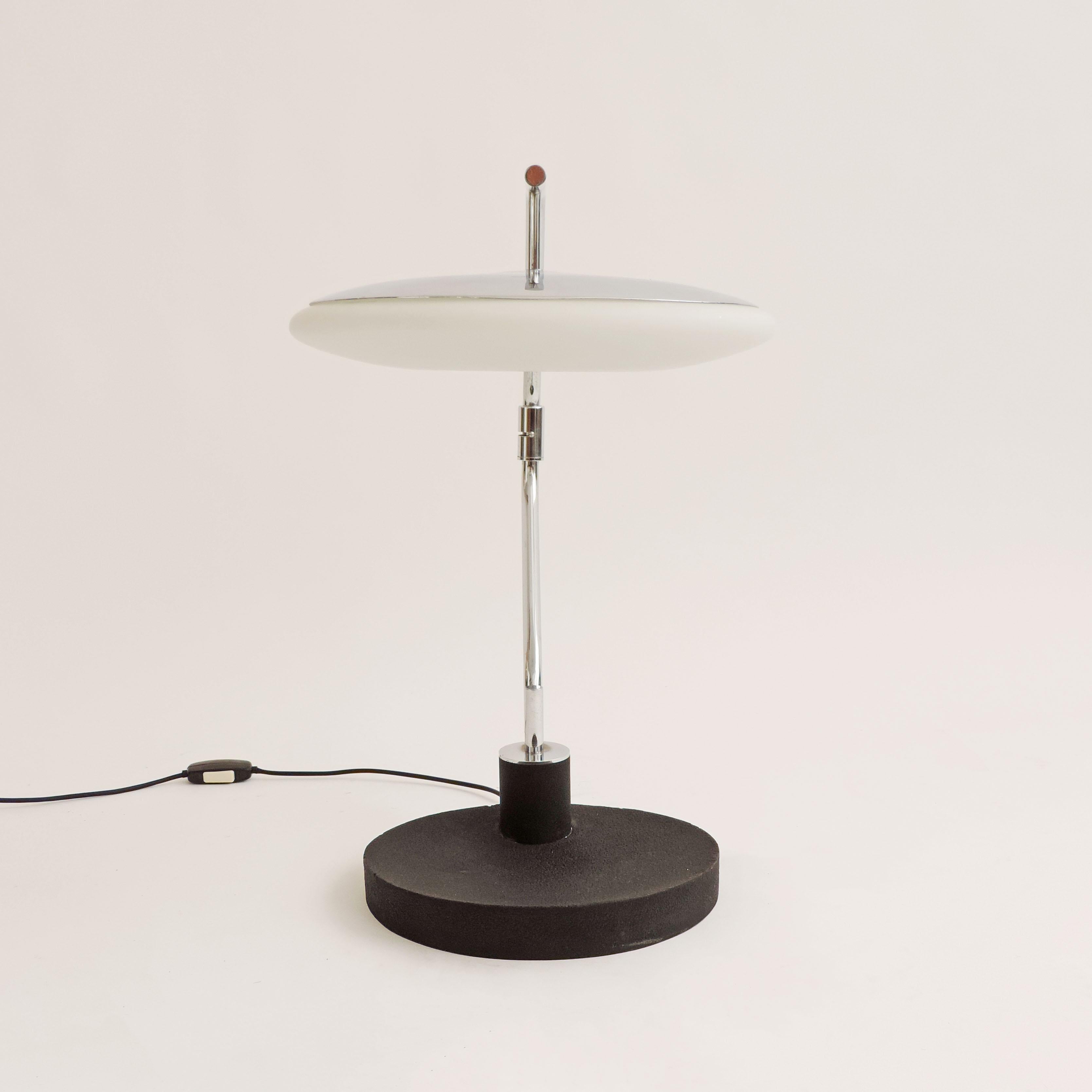 Moderne Lampe de table Max Ingrand Mod. 2488 pour Fontana Arte, Italie, 1970 en vente