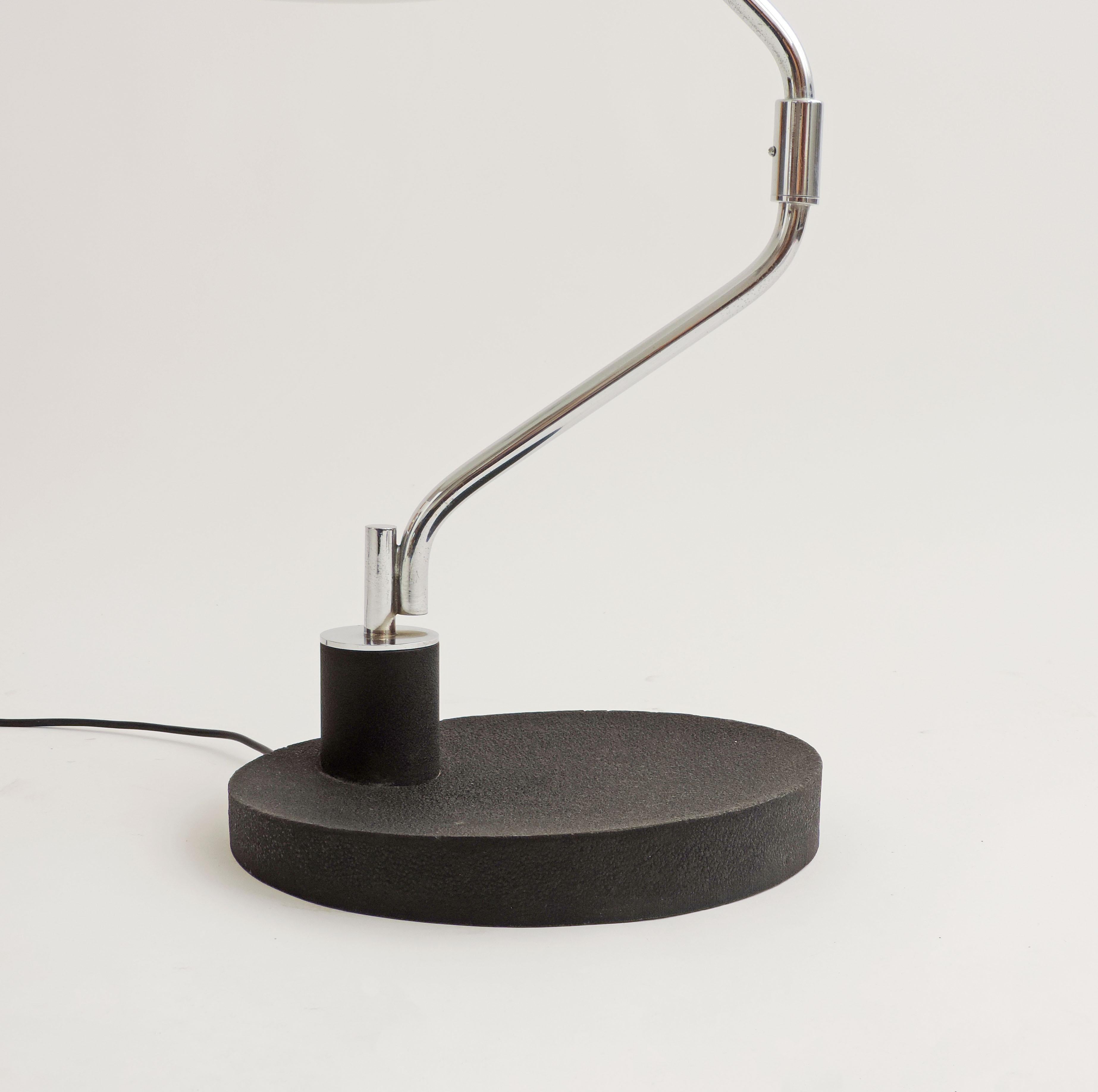 Metal Max Ingrand Table Lamp Mod. 2488 for Fontana Arte, Italy, 1970s For Sale