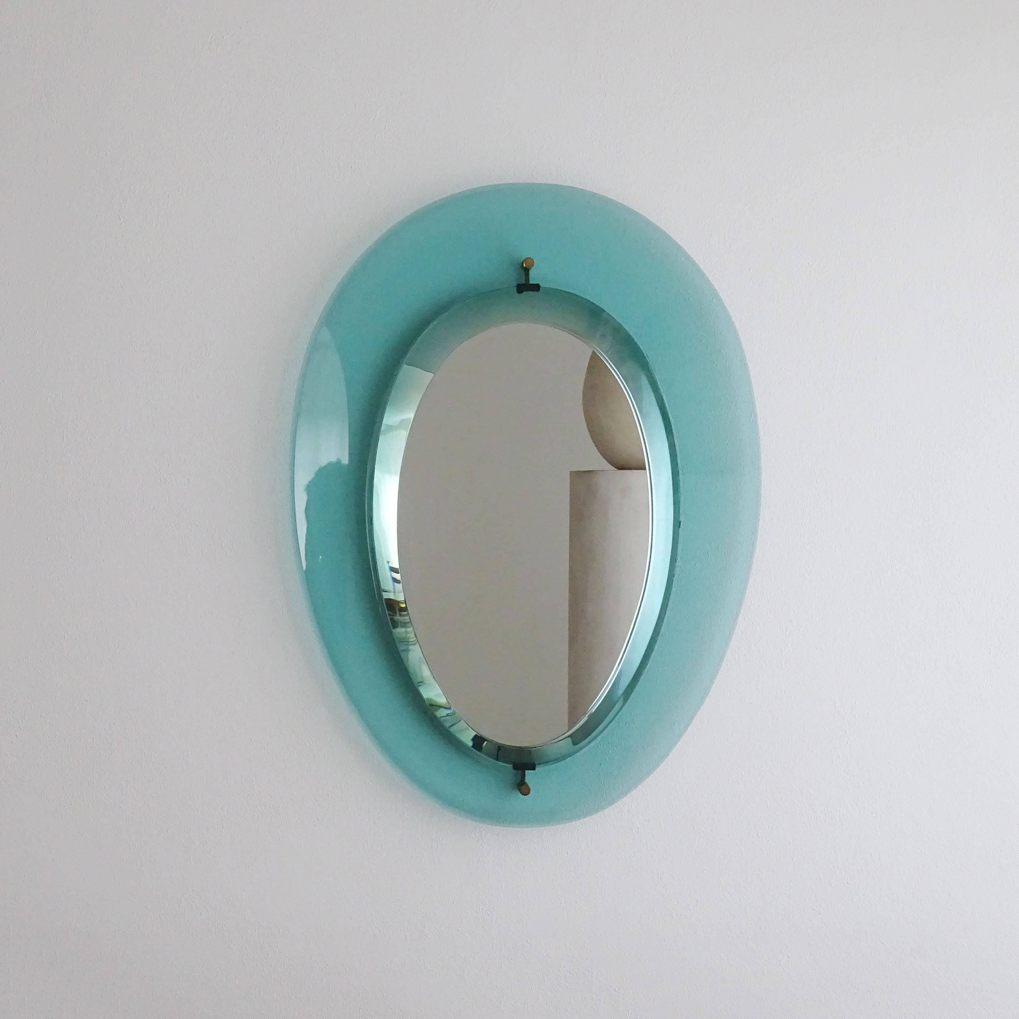 Splendid Max Ingrand wall mirror model 2085 for Fontana Arte, 
Italy 1960s
Reference: Quaderni Fontana Arte No.6 p.156.