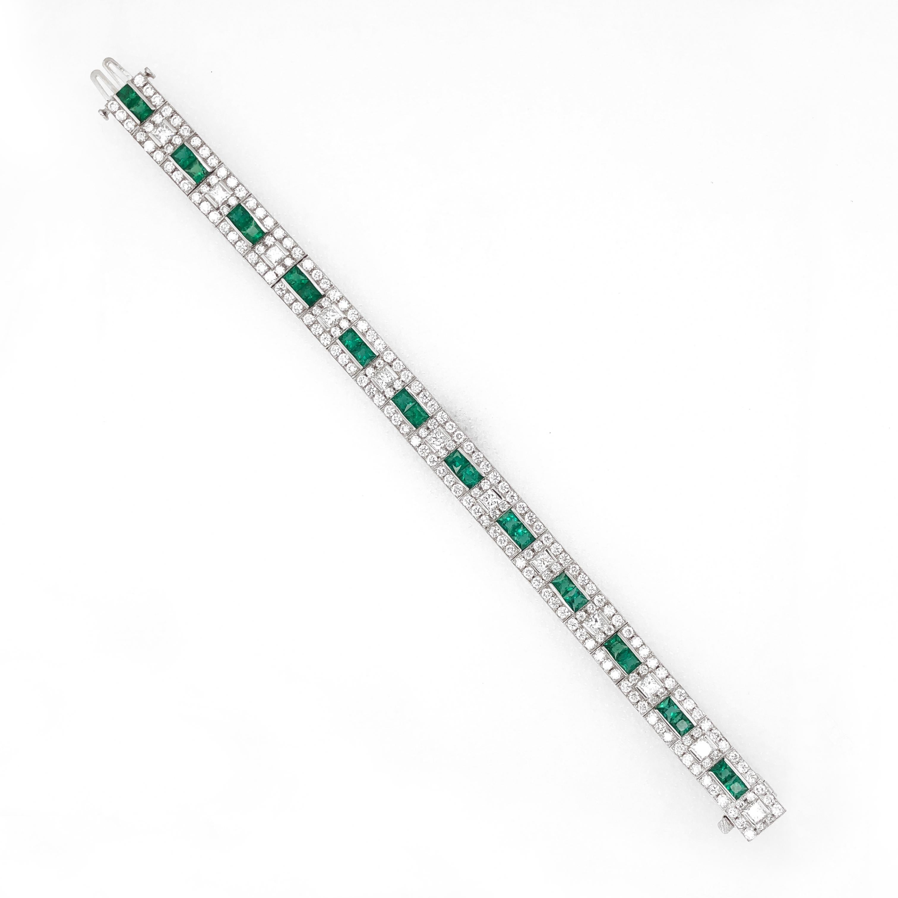 Contemporary Zambian Princess Cut Emerald 6.28 Carat Diamond Platinum Bracelet For Sale