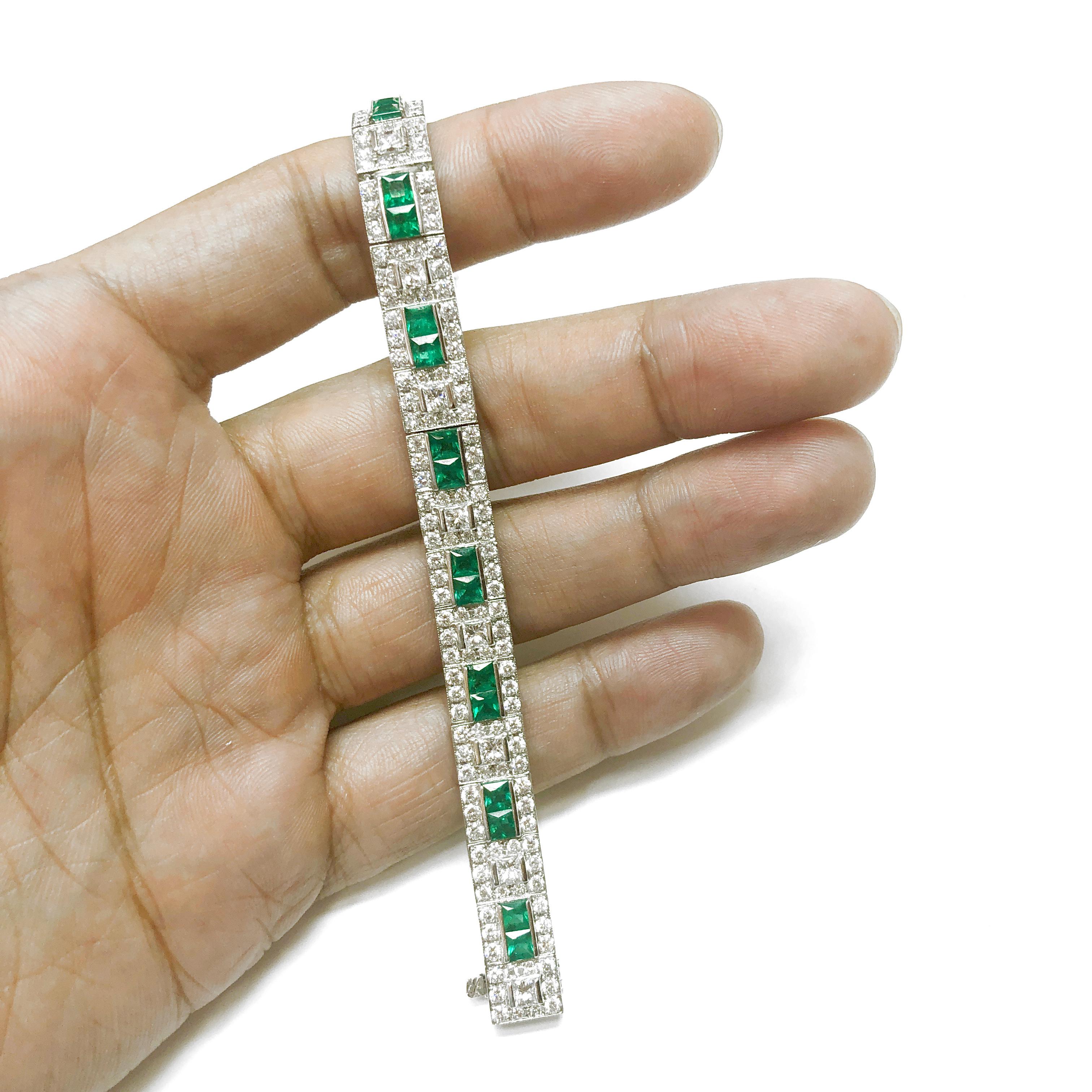Round Cut Zambian Princess Cut Emerald 6.28 Carat Diamond Platinum Bracelet For Sale
