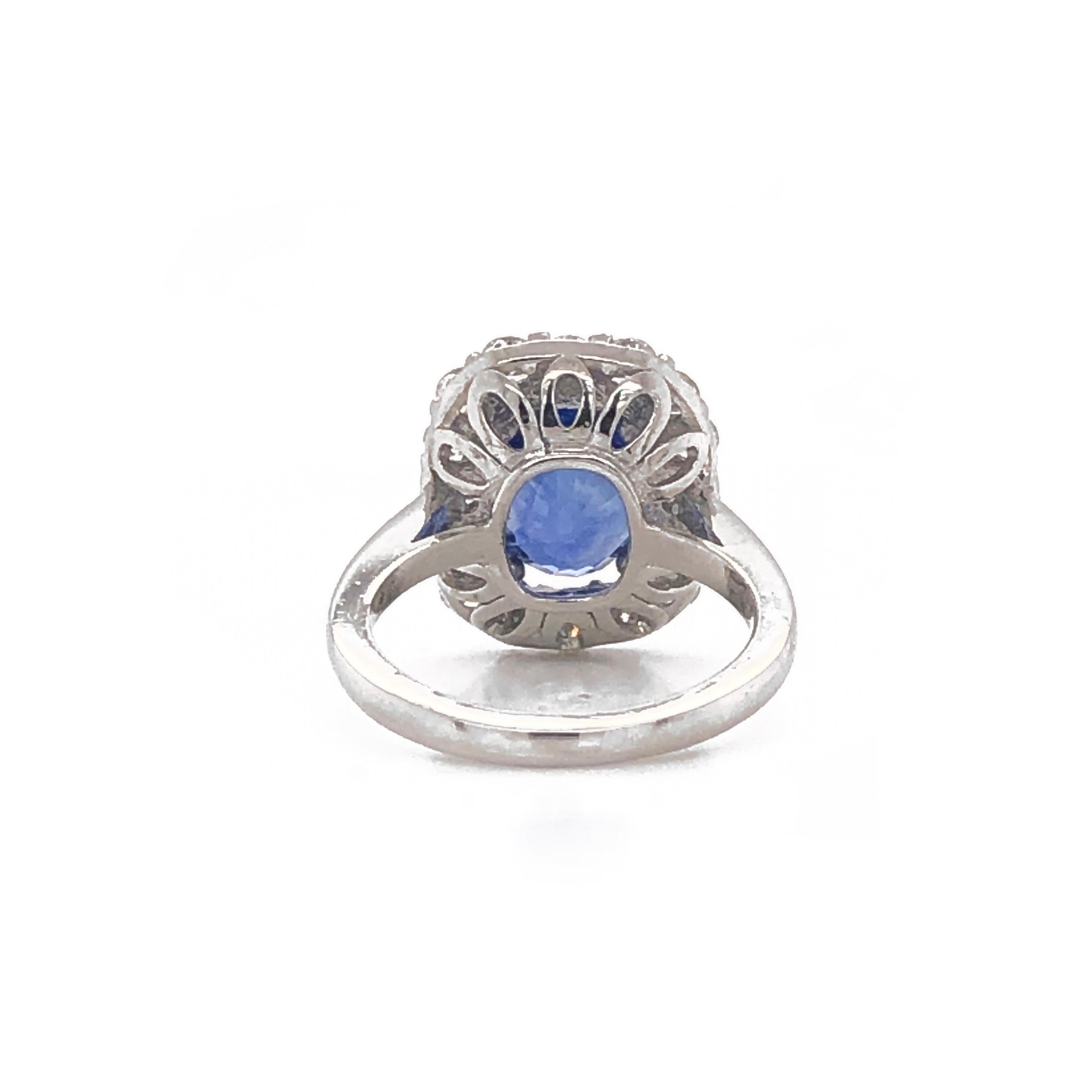 Cushion Cut Cushion blue ceylon oval sapphire 4.69 ct round diamonds 1.28 ct platinum ring For Sale