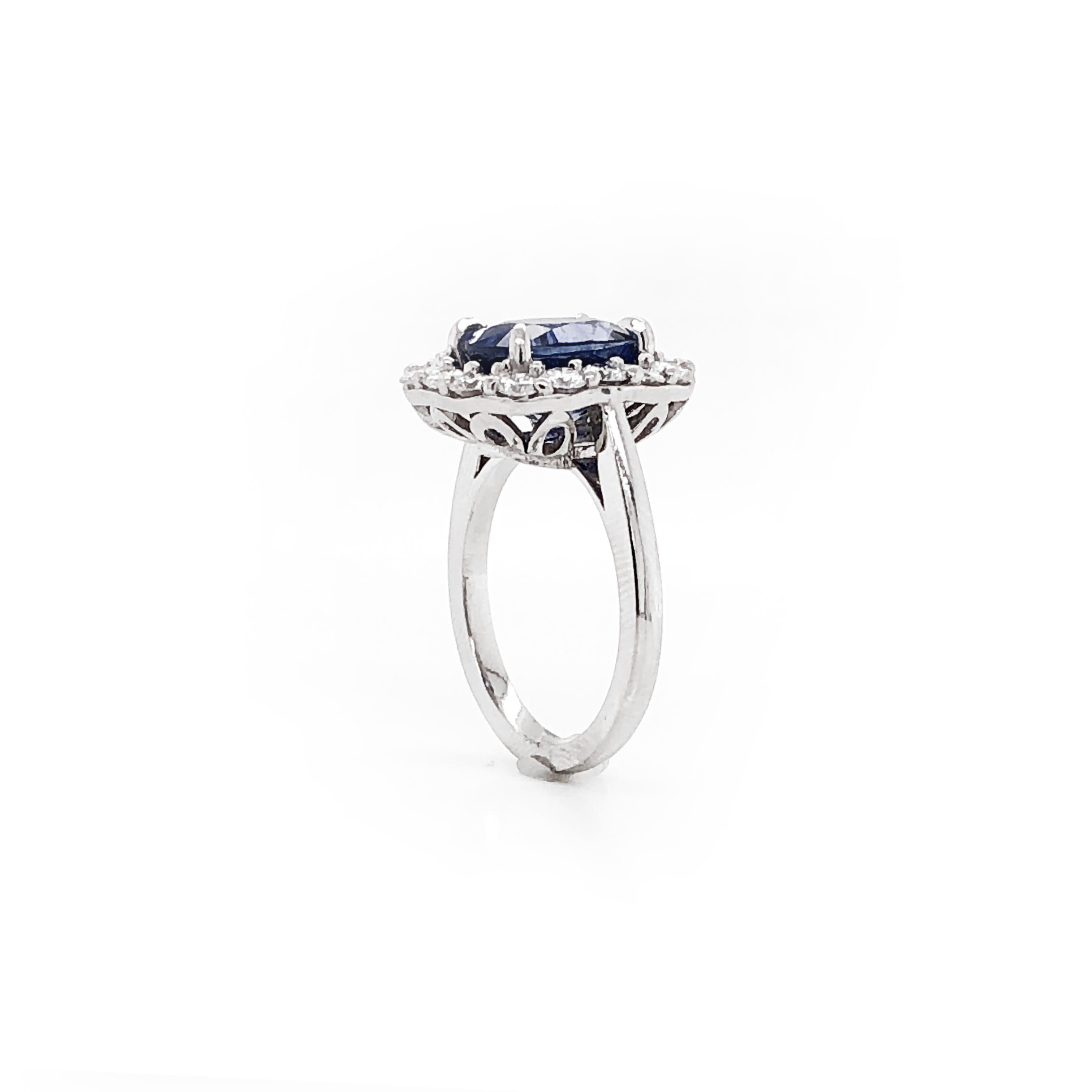 Cushion blue ceylon oval sapphire 4.69 ct round diamonds 1.28 ct platinum ring For Sale 1
