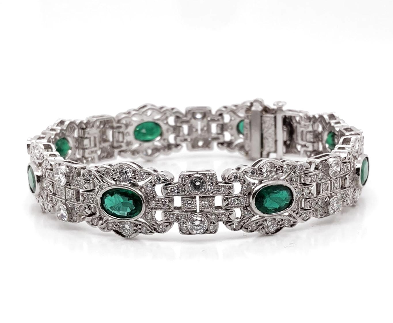 Contemporary Zambian Emeralds 5.68 Carat Diamond Platinum Bracelet For Sale