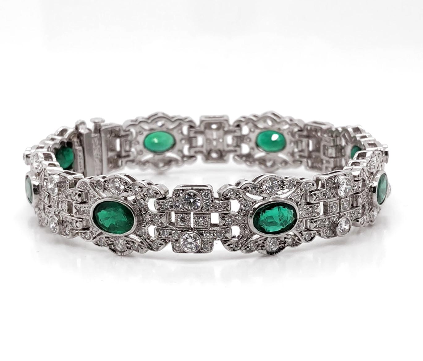 Round Cut Zambian Emeralds 5.68 Carat Diamond Platinum Bracelet For Sale