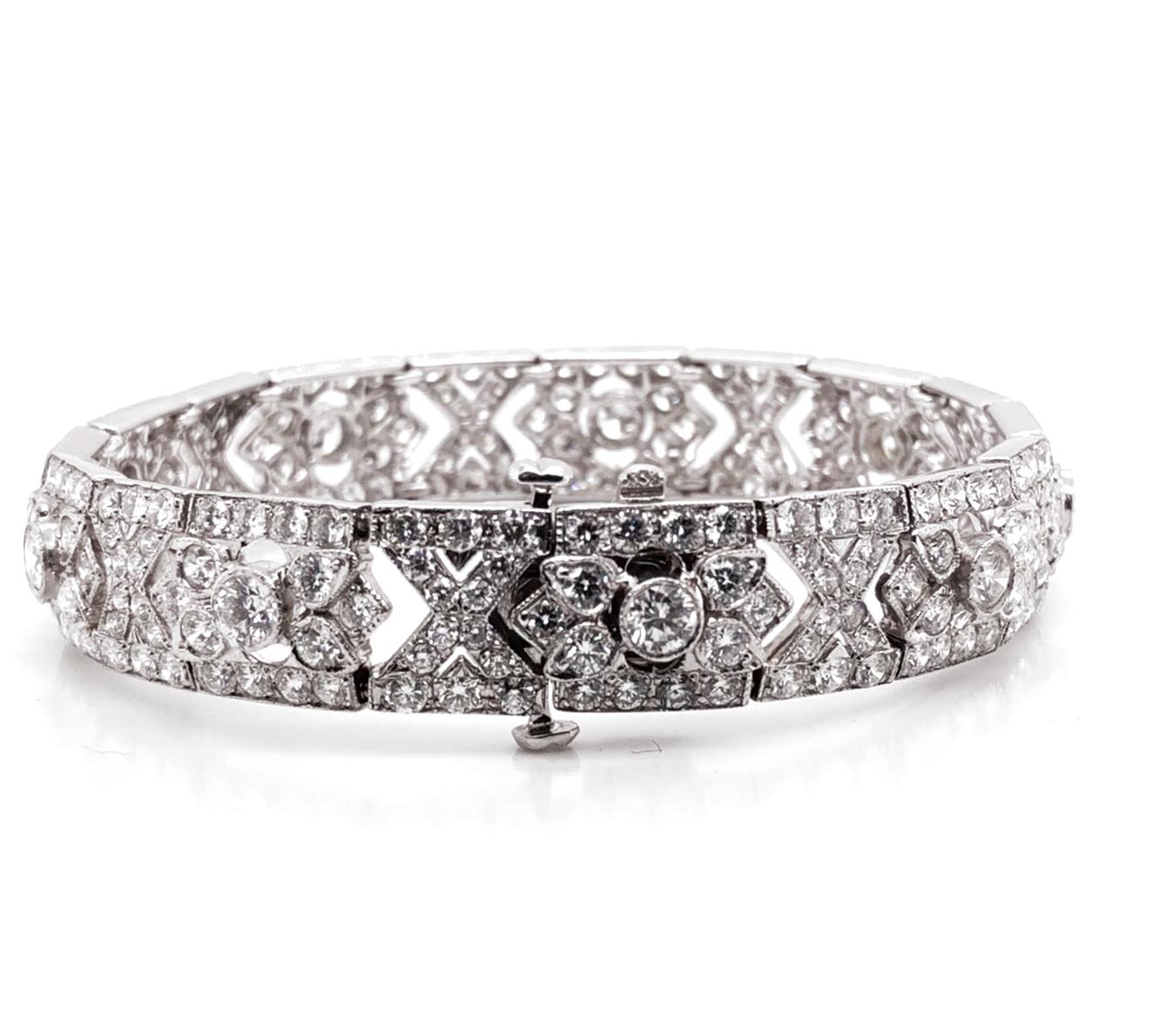 Round Natural Diamonds 10.17 Carat Platinum 950 Bracelet In New Condition For Sale In New York, NY