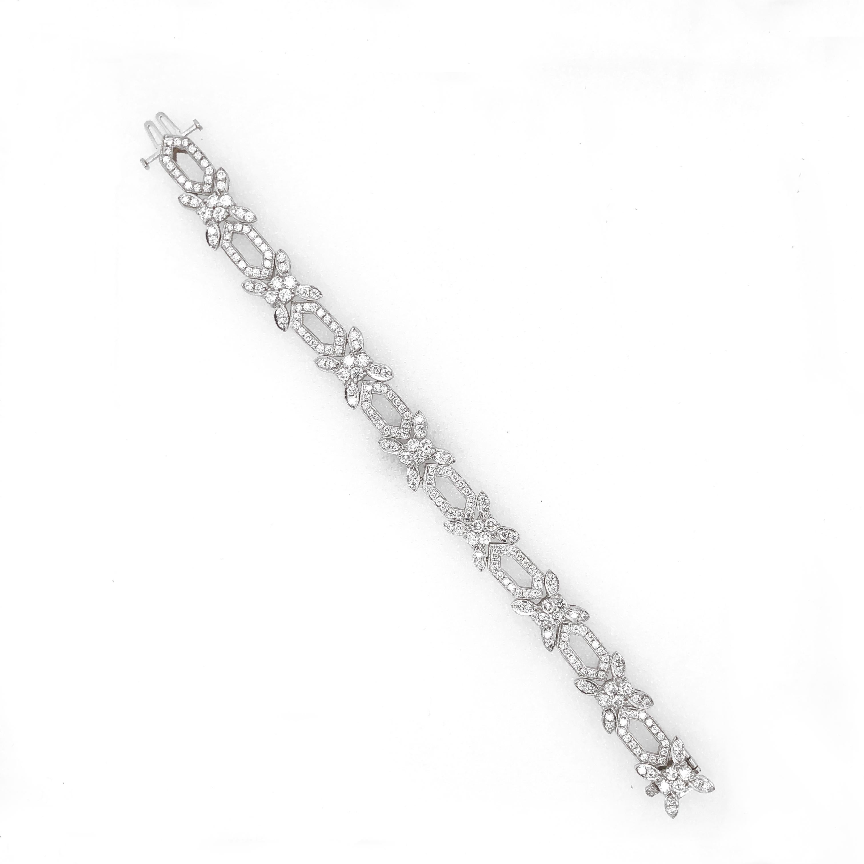 Contemporary Round Natural Diamonds 8.31 Carat Slim Platinum Bracelet For Sale