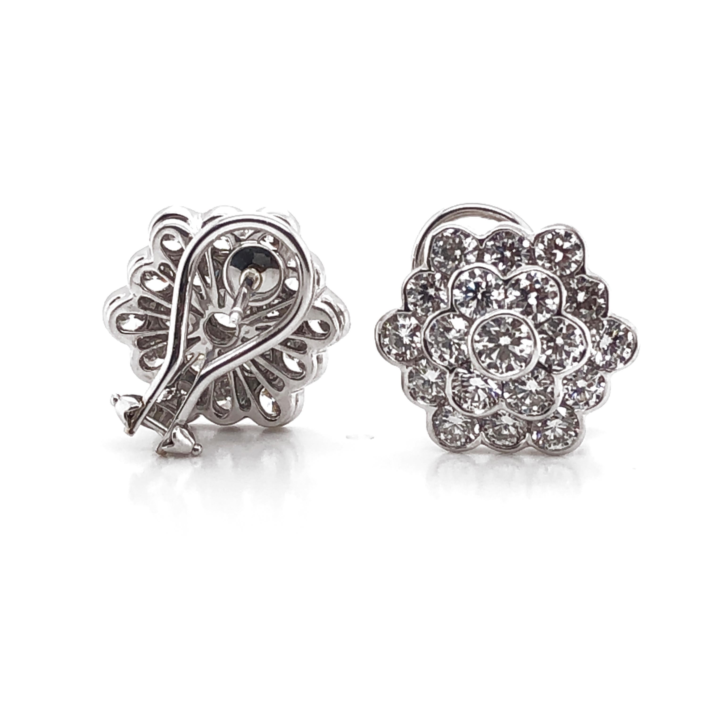 Contemporary Snowflake Inspired Round Diamonds 6.23 Carat Platinum Earrings