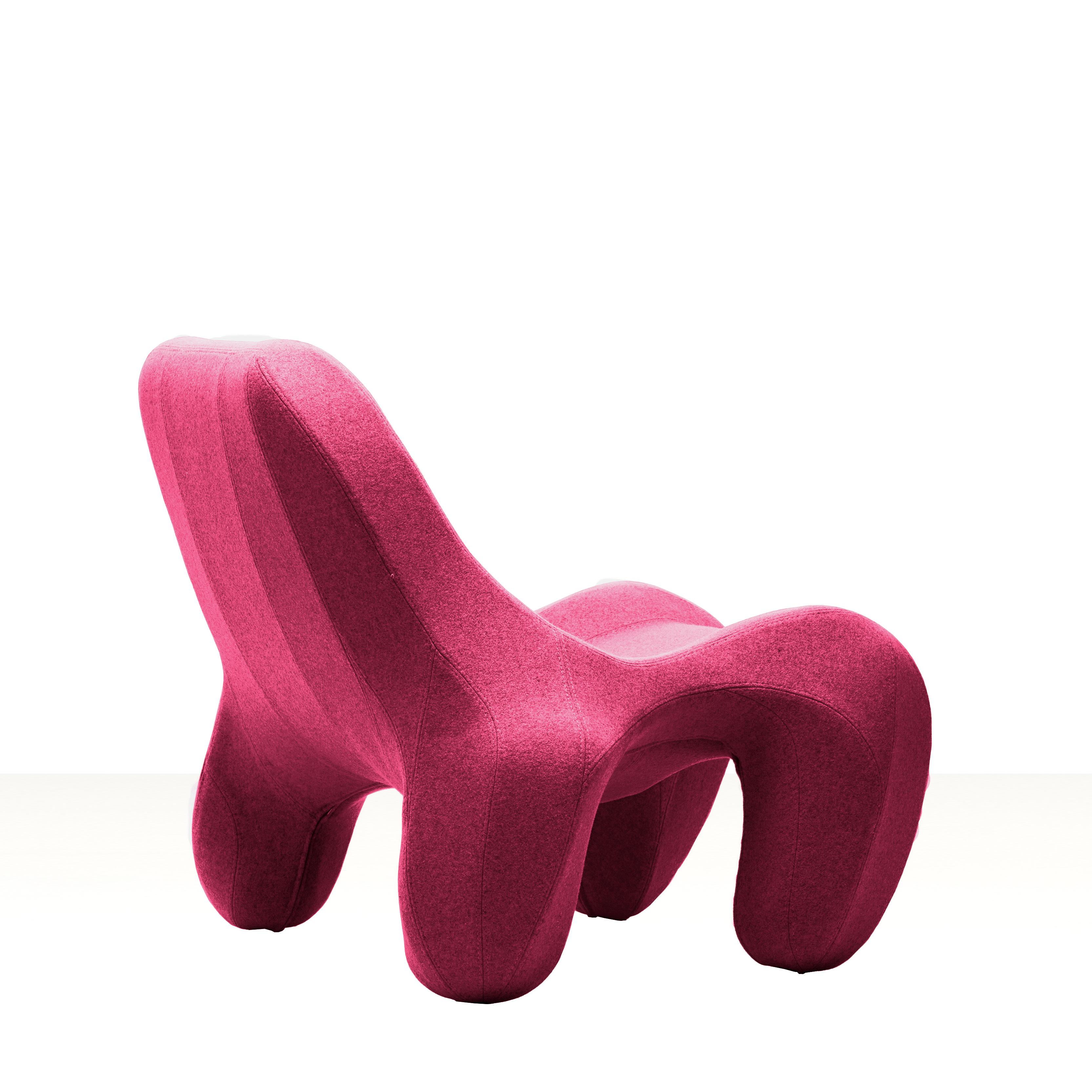 Européen Chaise Tawny Port Red Club 112 en finition laine feutre, couleur 620 Divina Melange 3 en vente